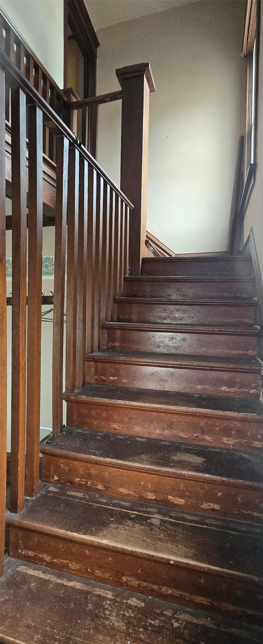 608 S Broadway Street Property Photo 18