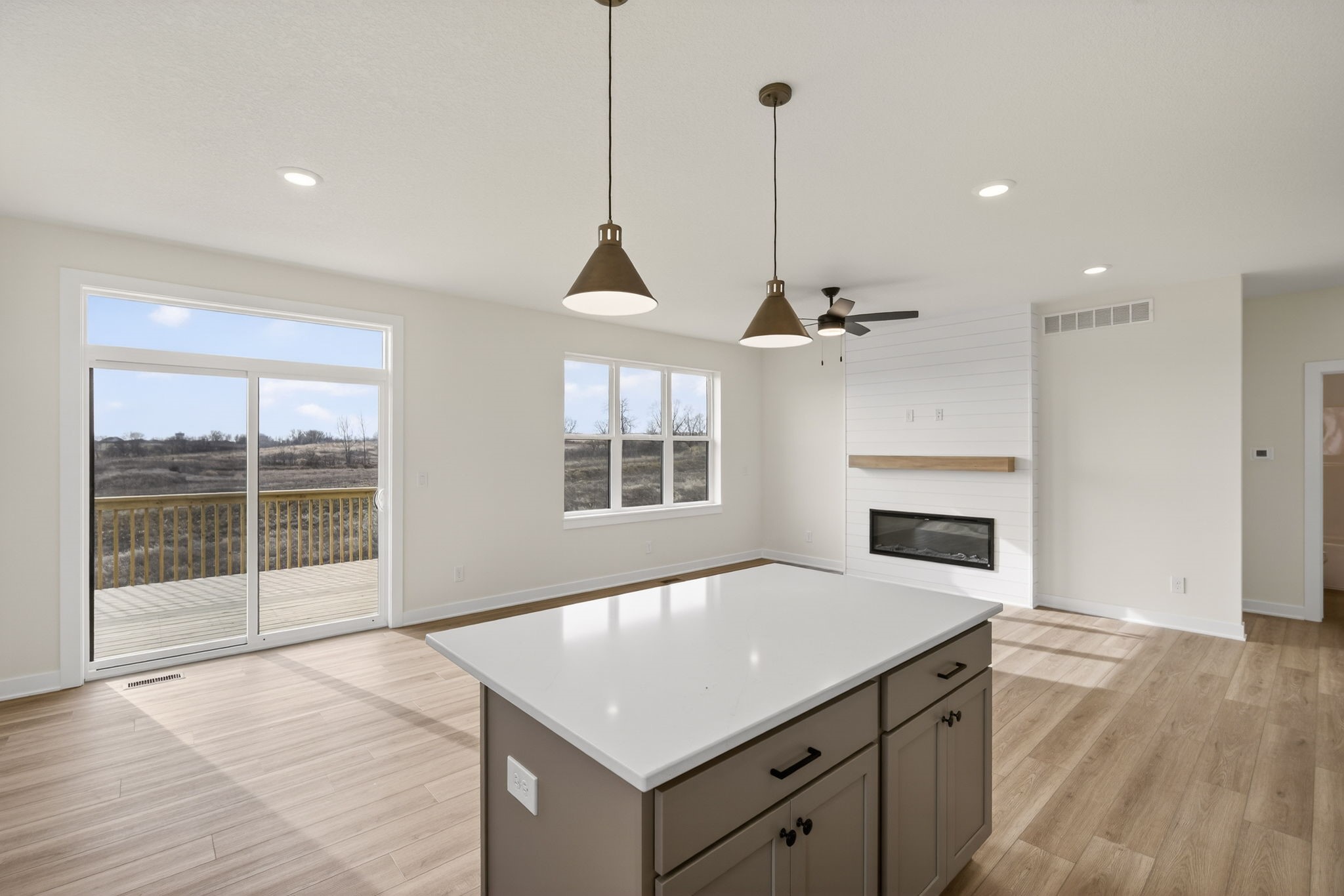 718 Plainside Avenue Property Photo 19