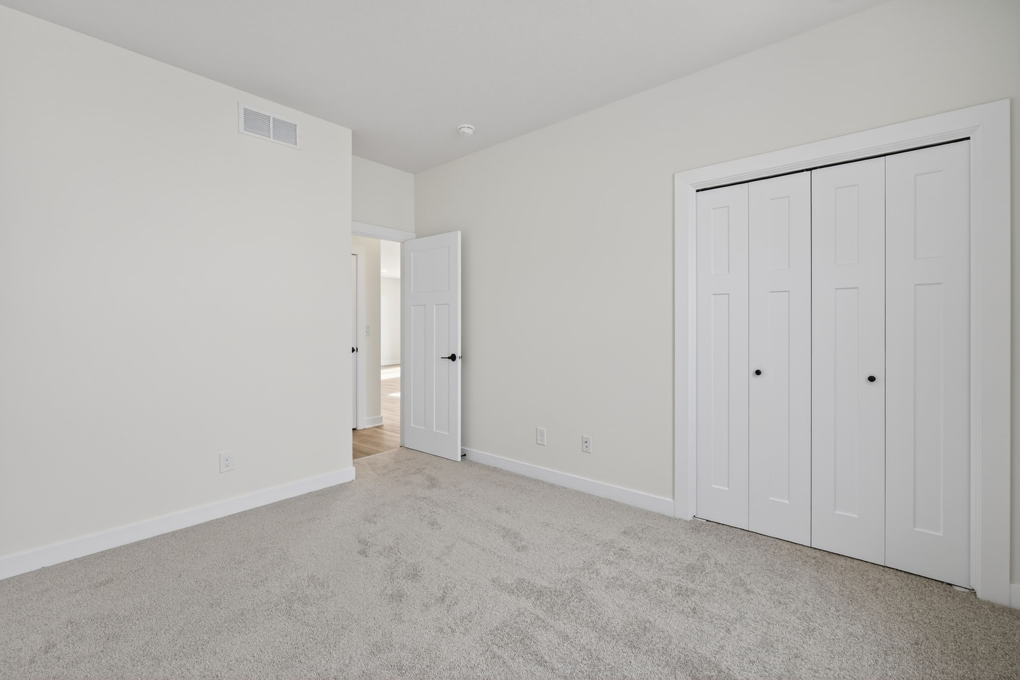 718 Plainside Avenue Property Photo 27