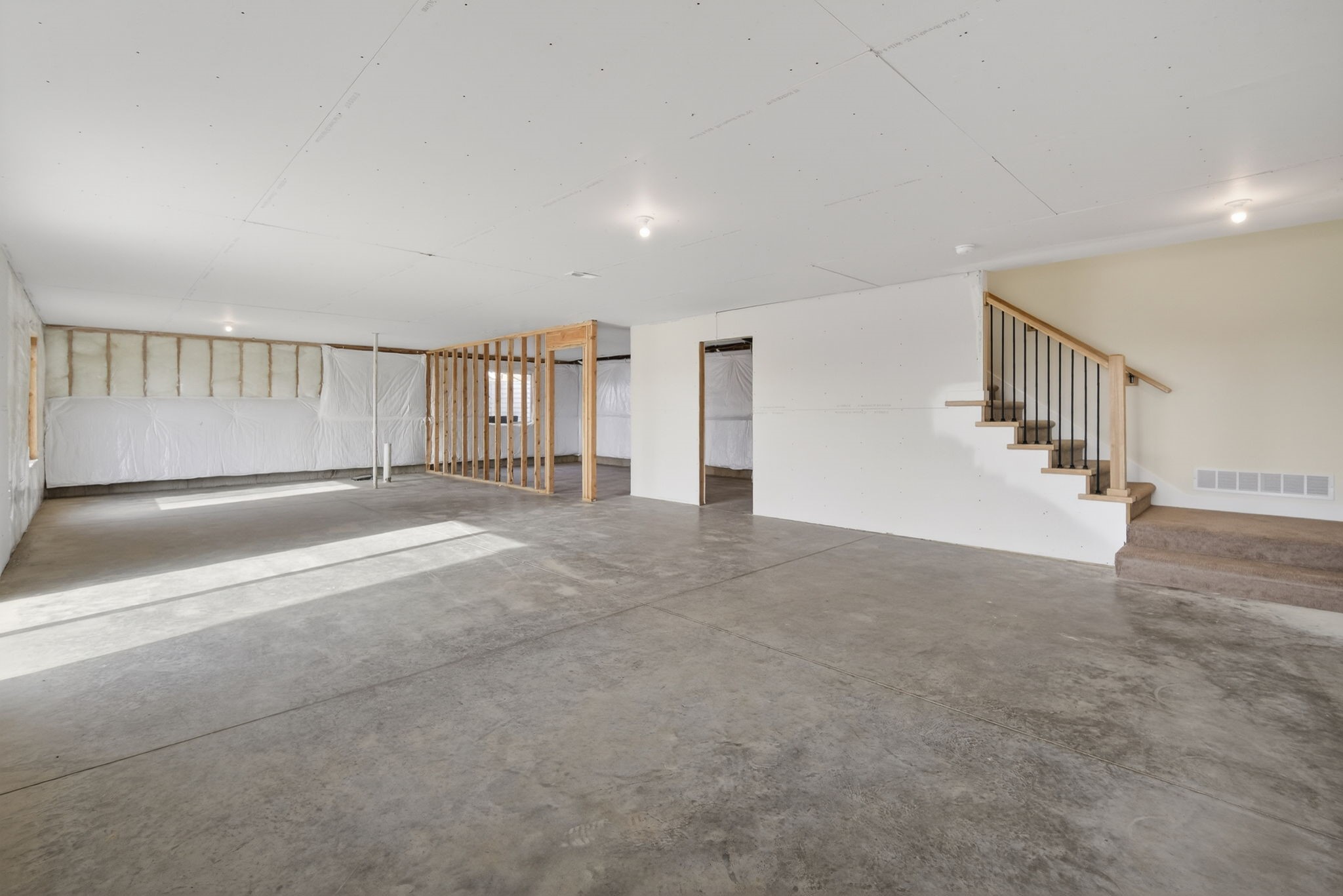 718 Plainside Avenue Property Photo 28