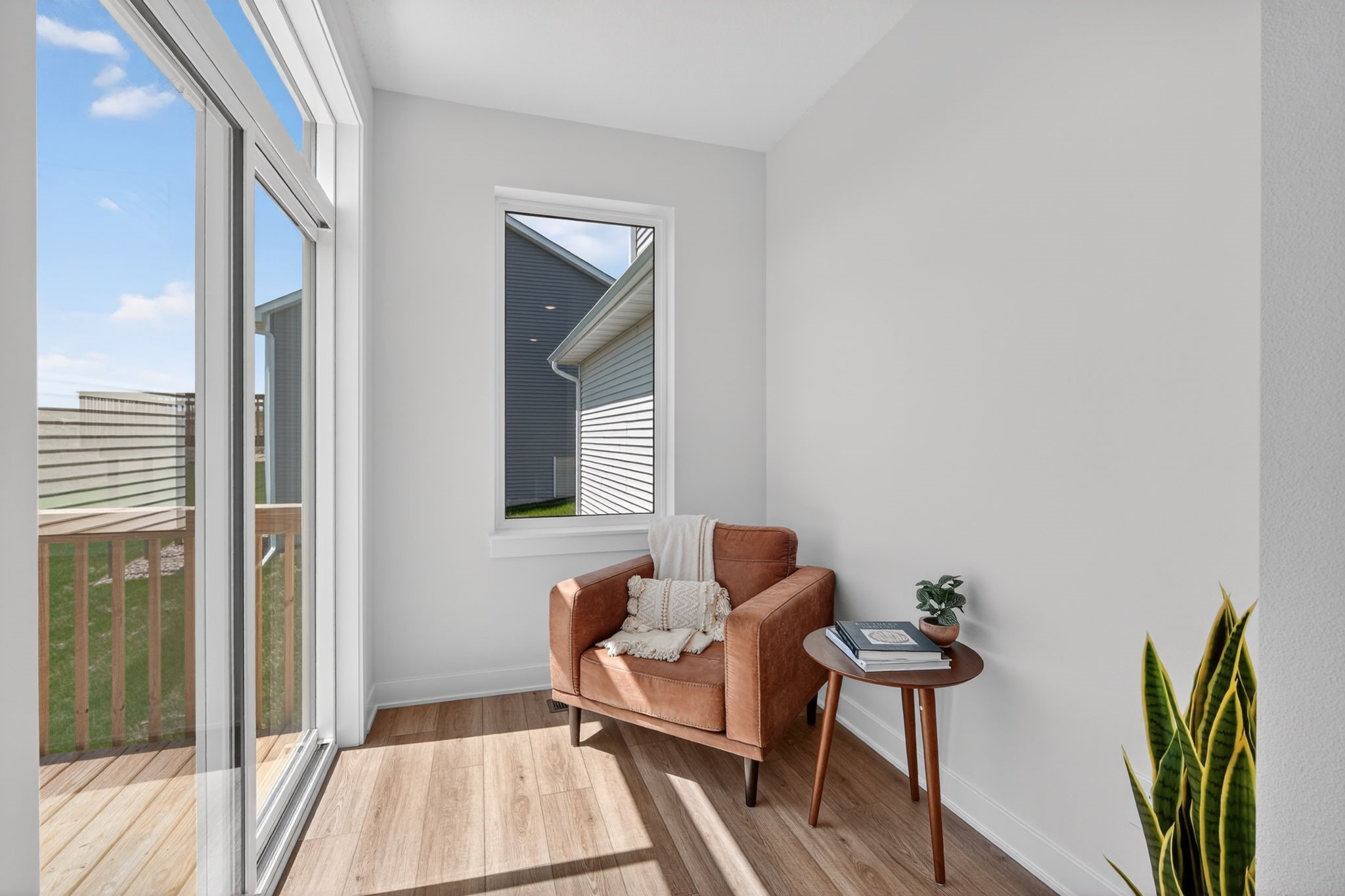712 Plainside Avenue Property Photo 14