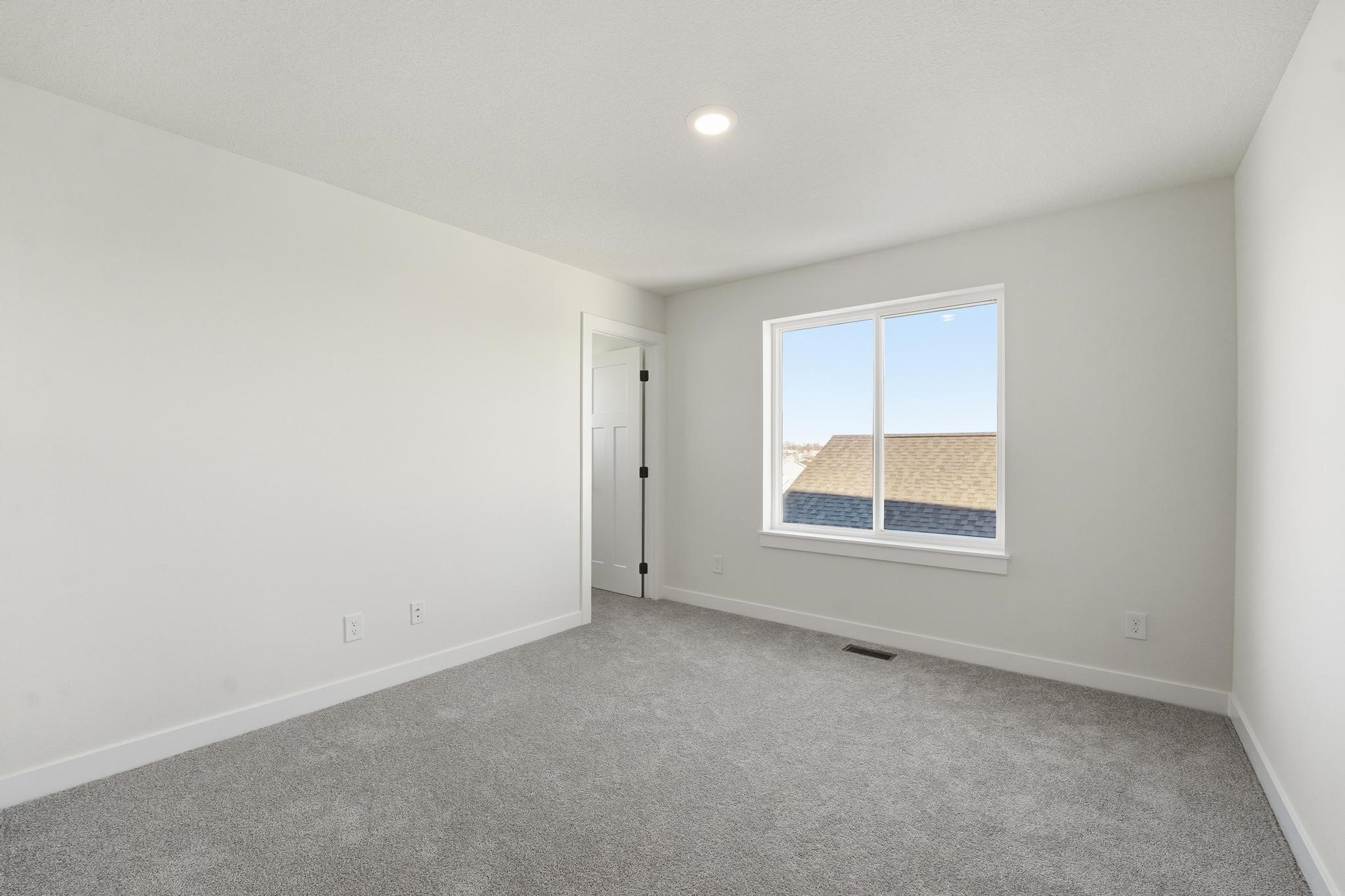 712 Plainside Avenue Property Photo 21