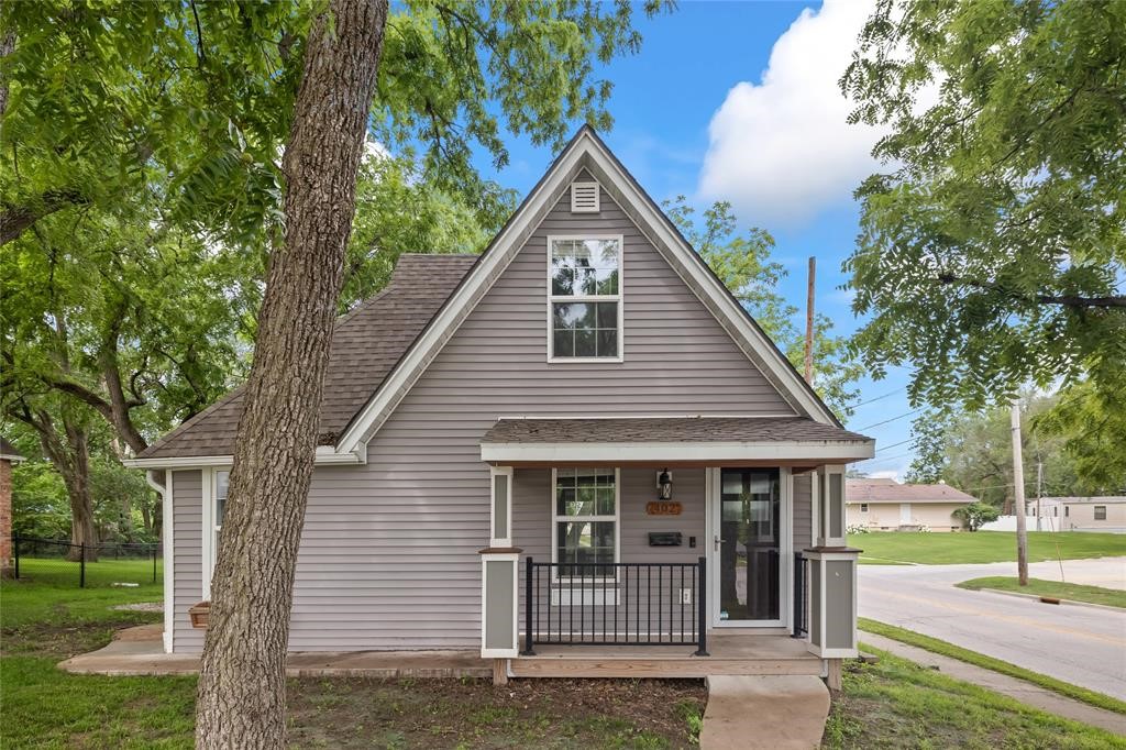 402 S 11th Street Property Photo 1
