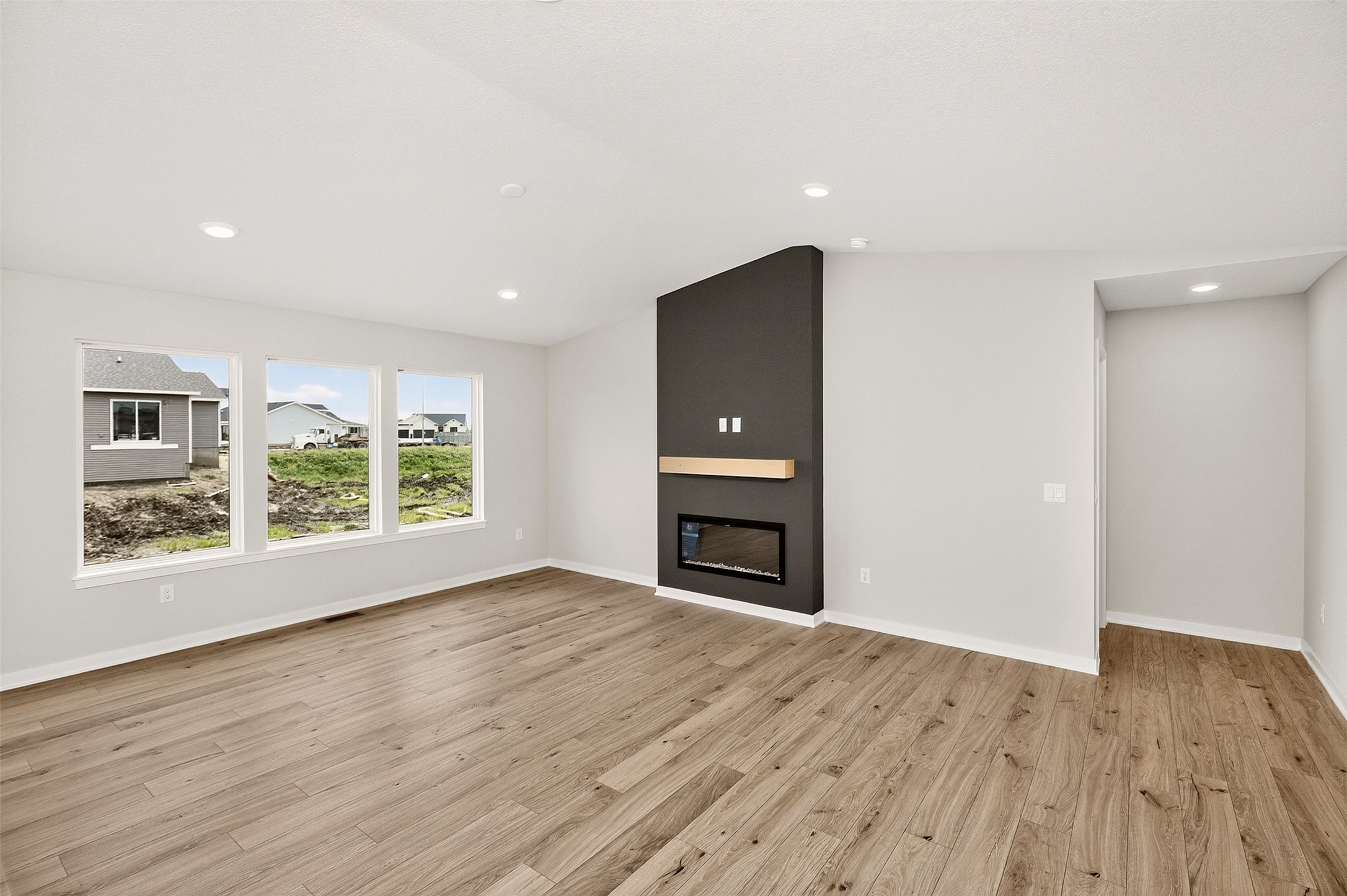 711 Ne Doe Pointe Drive Property Photo 15