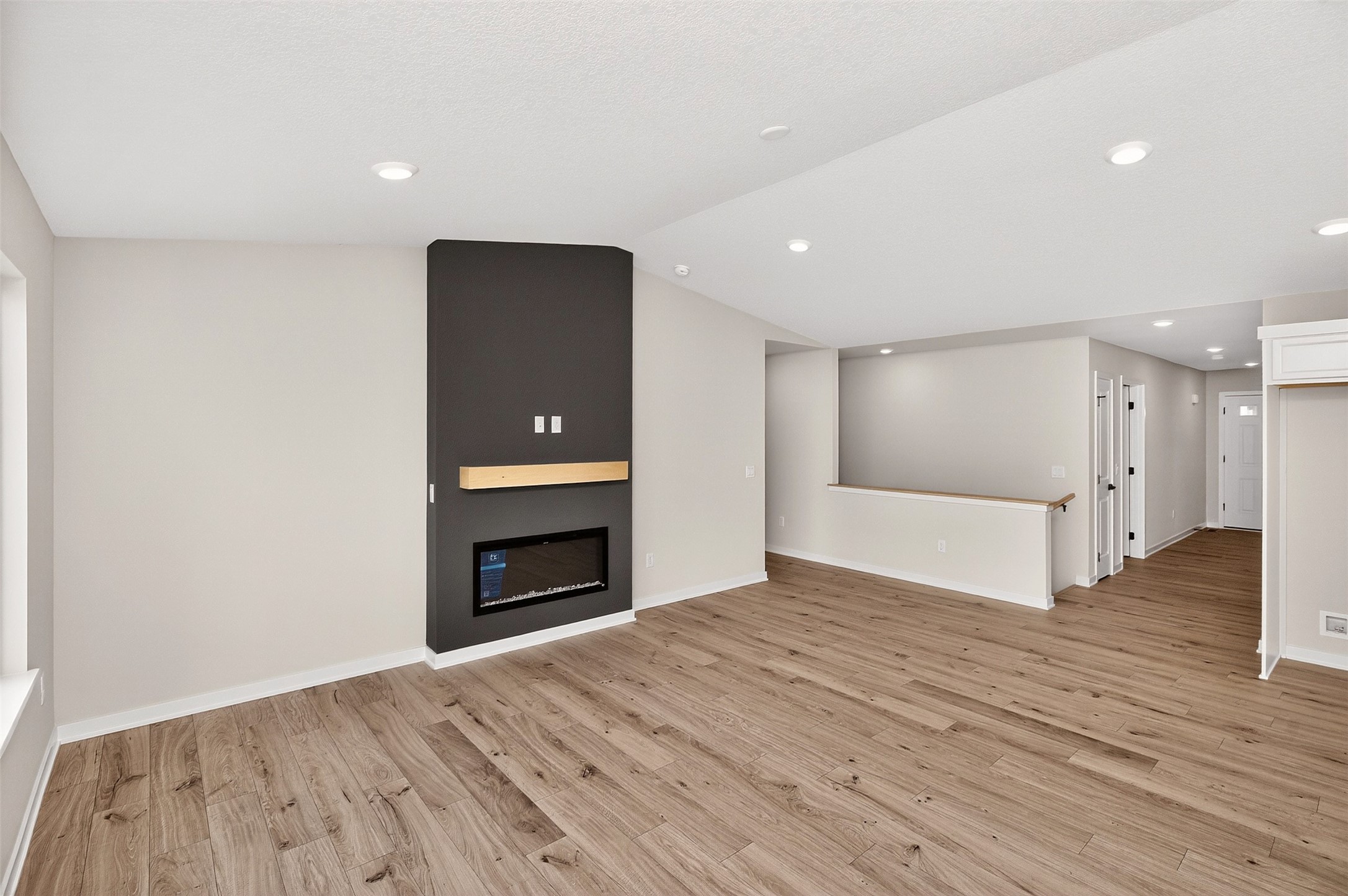 711 Ne Doe Pointe Drive Property Photo 16