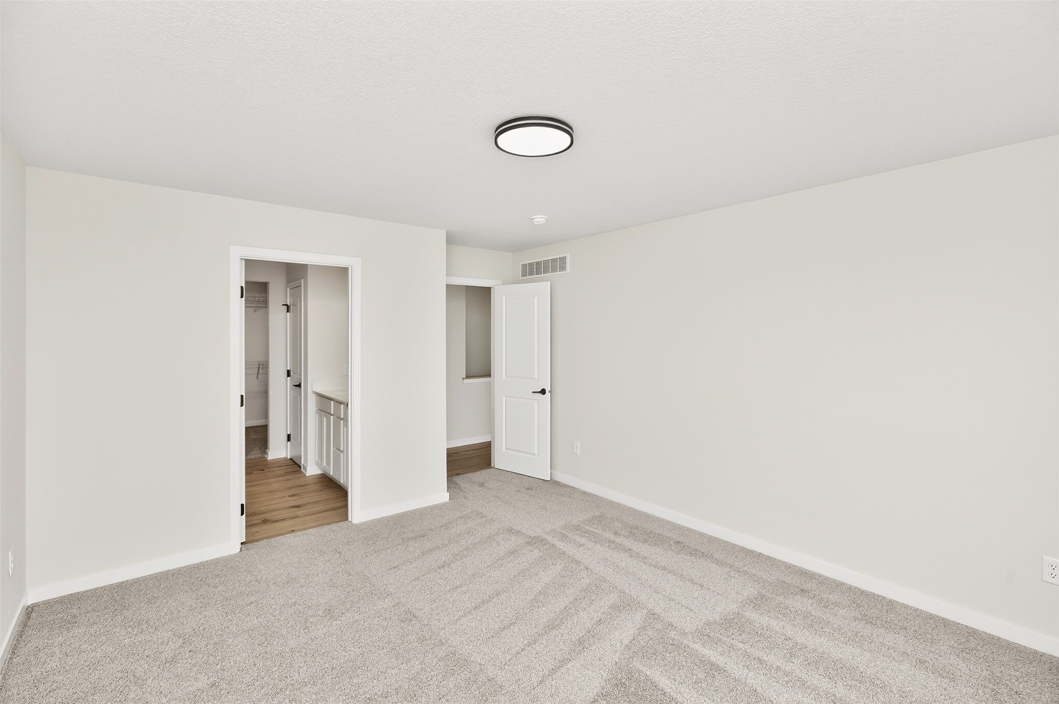 711 Ne Doe Pointe Drive Property Photo 29