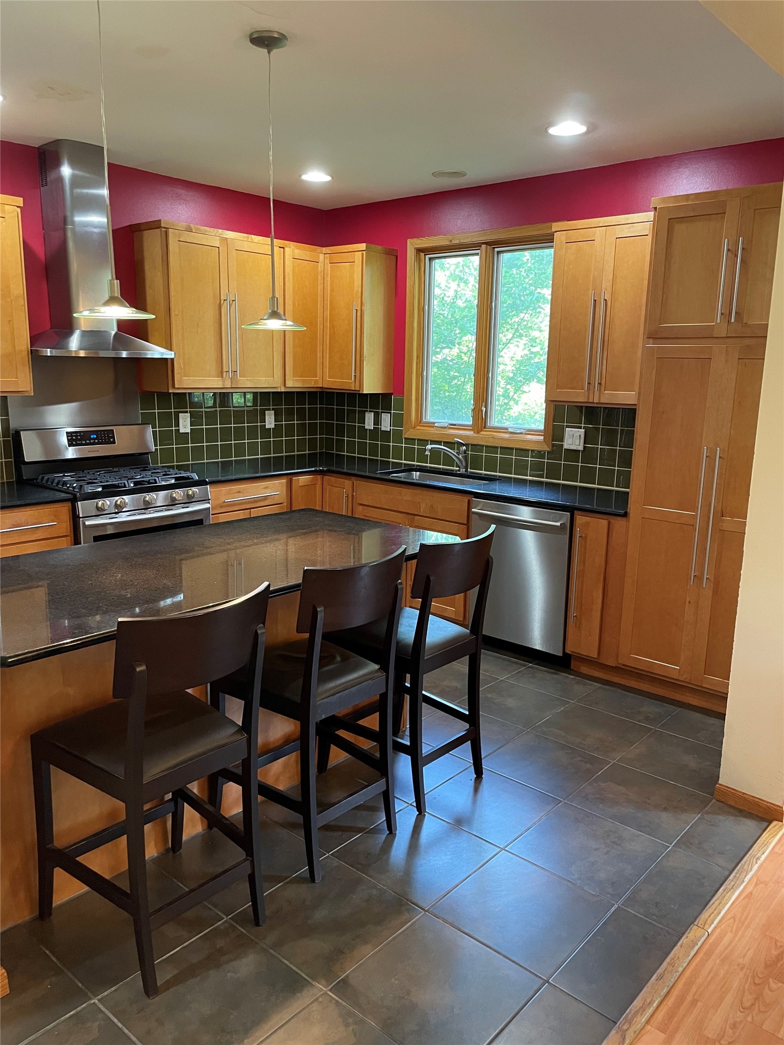 1324 Main Street Property Photo 7