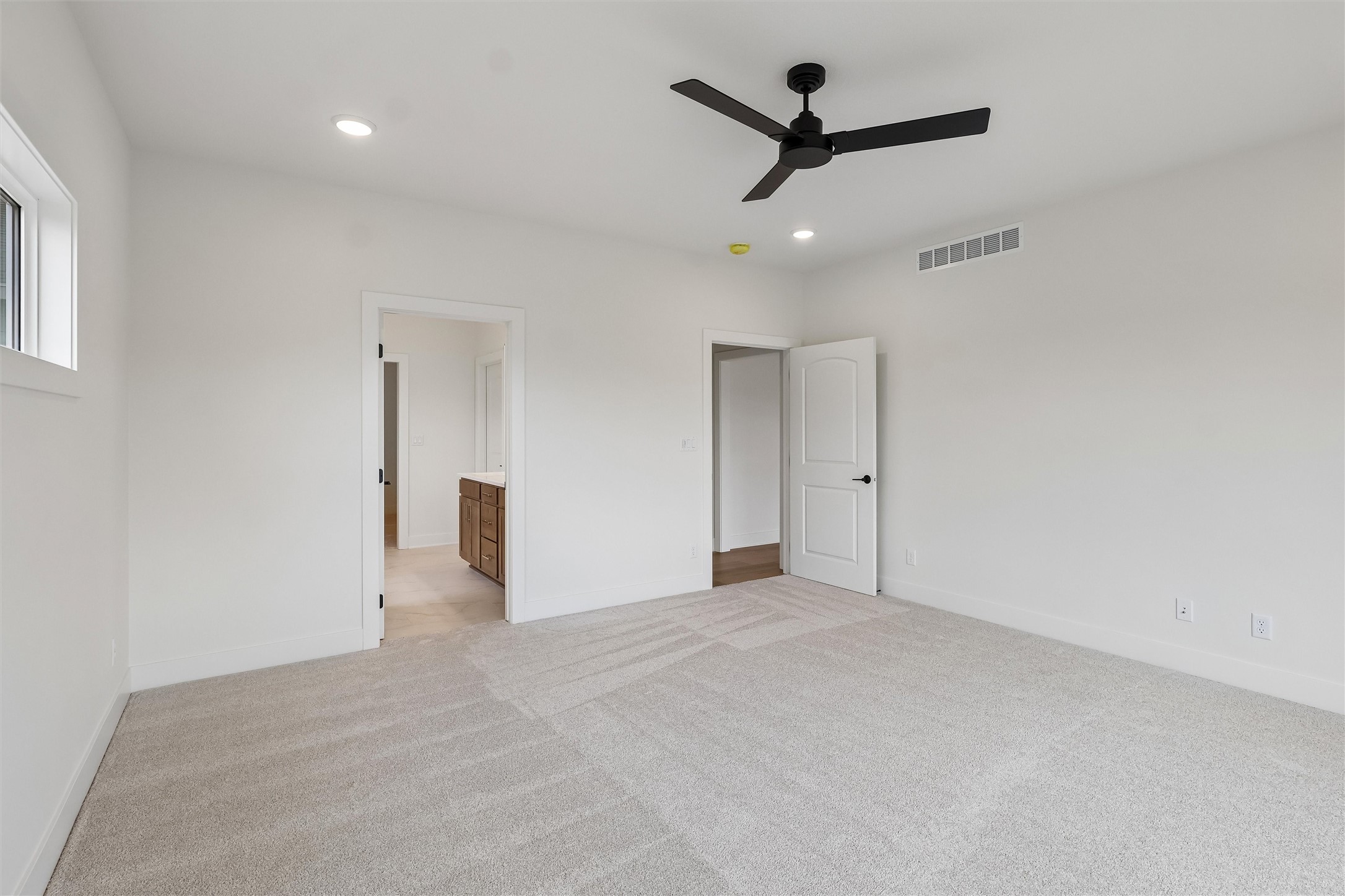 1809 Ne Pine Lake Circle Property Photo 22
