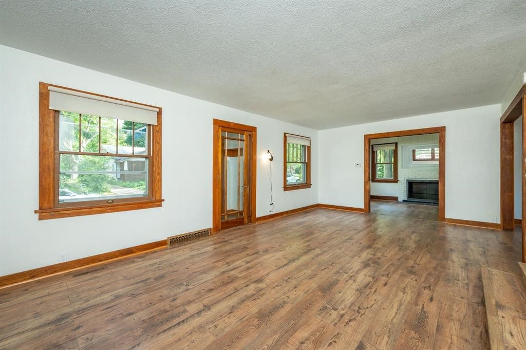 822 7th Street Property Photo 3