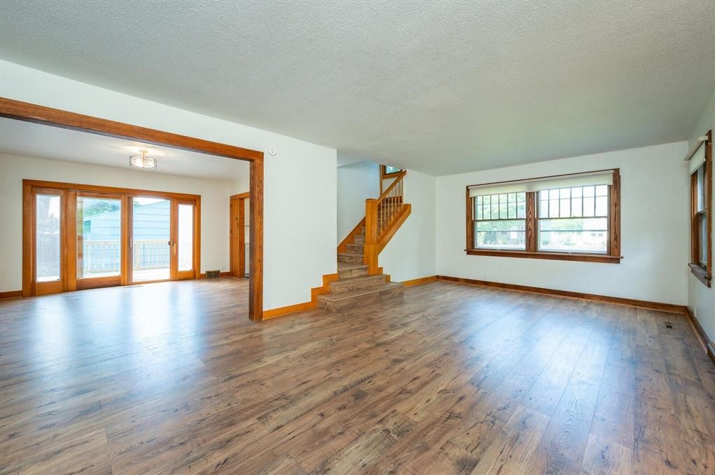 822 7th Street Property Photo 5