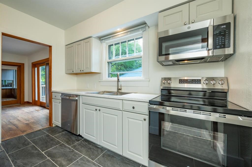 822 7th Street Property Photo 12