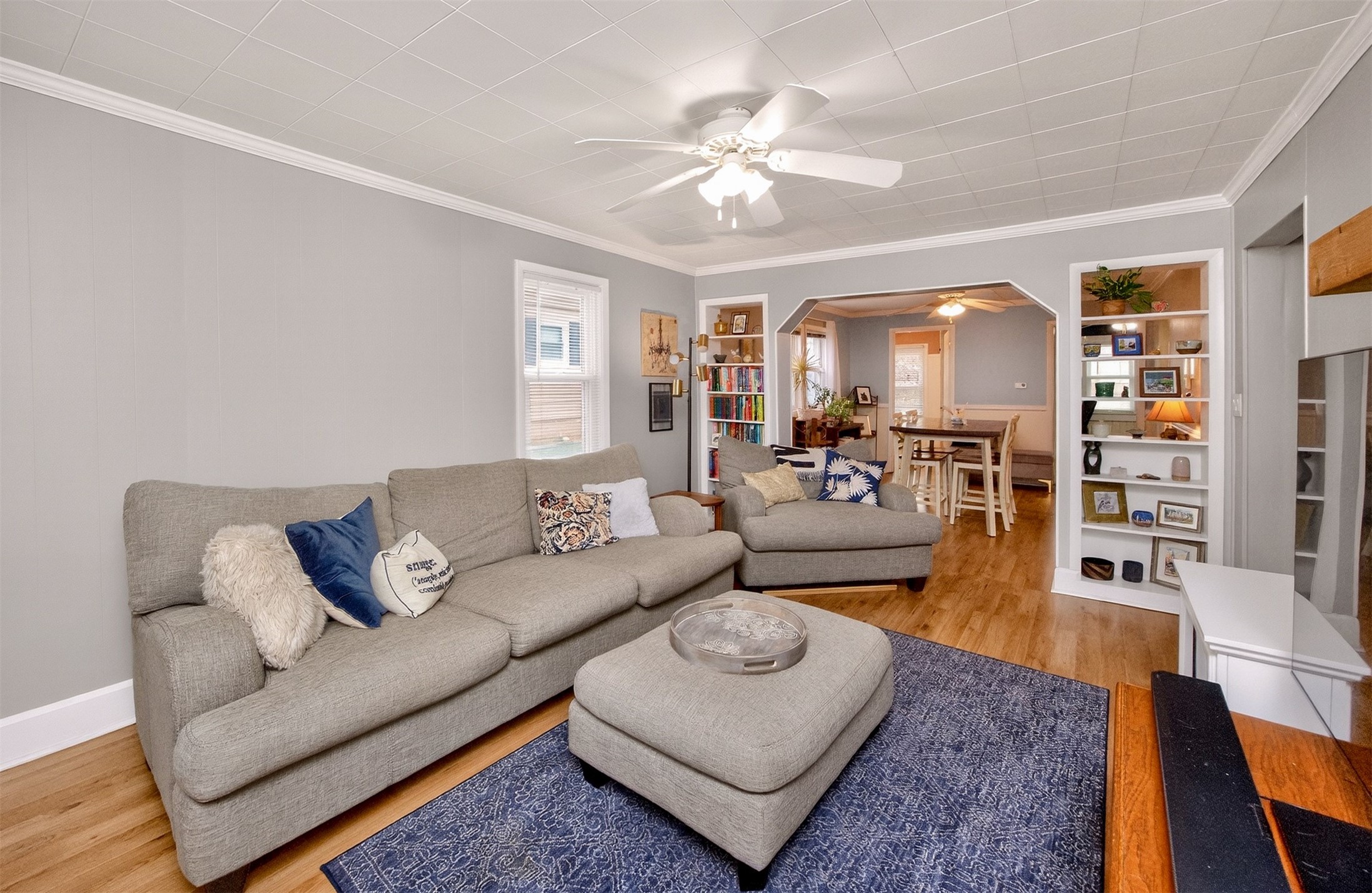 5606 Ovid Avenue Property Photo 3