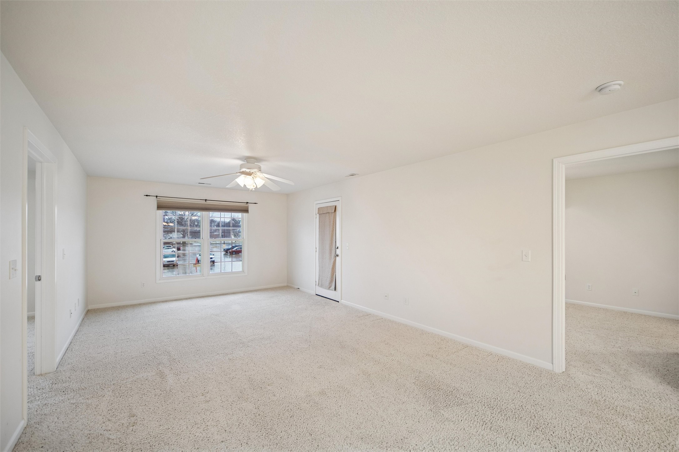410 N 1st Street 201 Property Photo 6