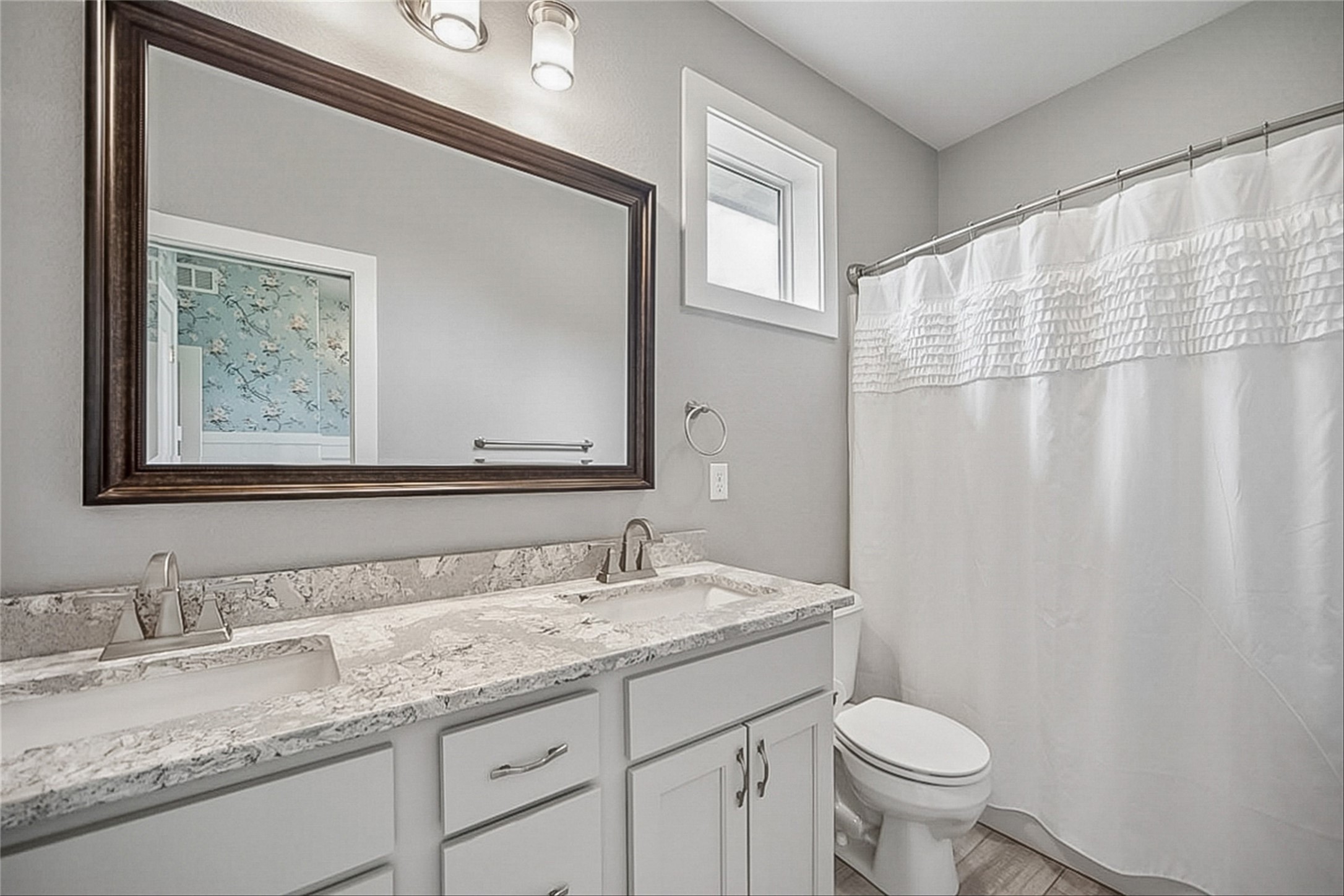 17914 N Avenue Property Photo 16