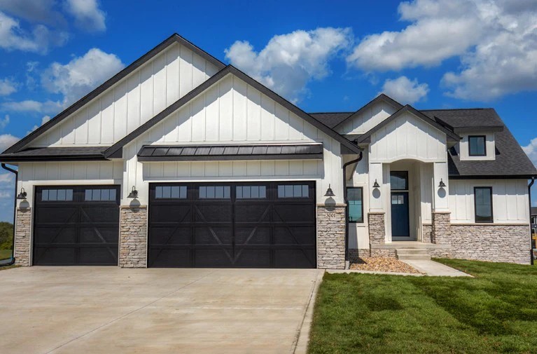 2284 Roadrunner Place Property Photo 1