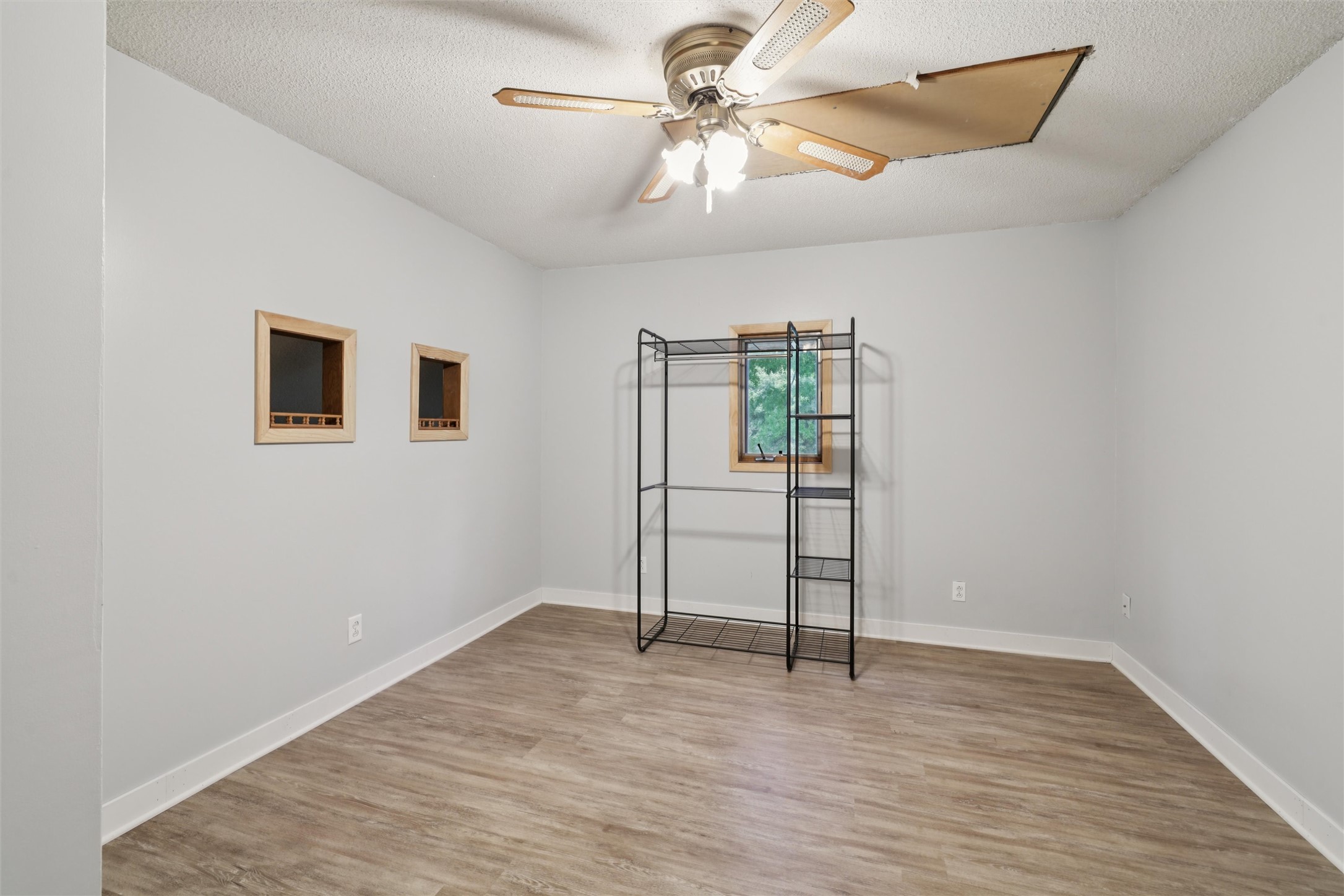 1616 Southlawn Drive Property Photo 18