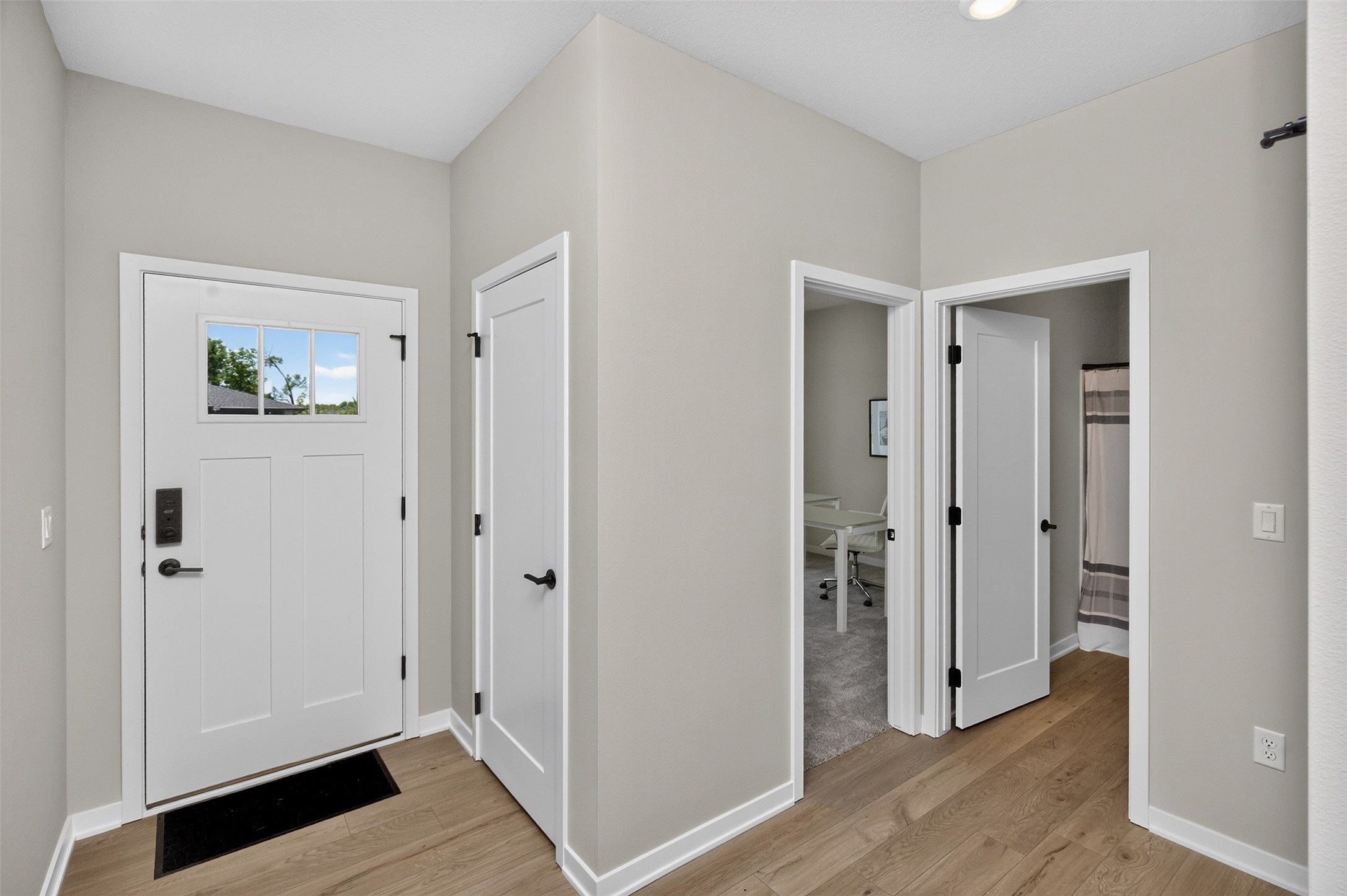 505 Walker Street Property Photo 6