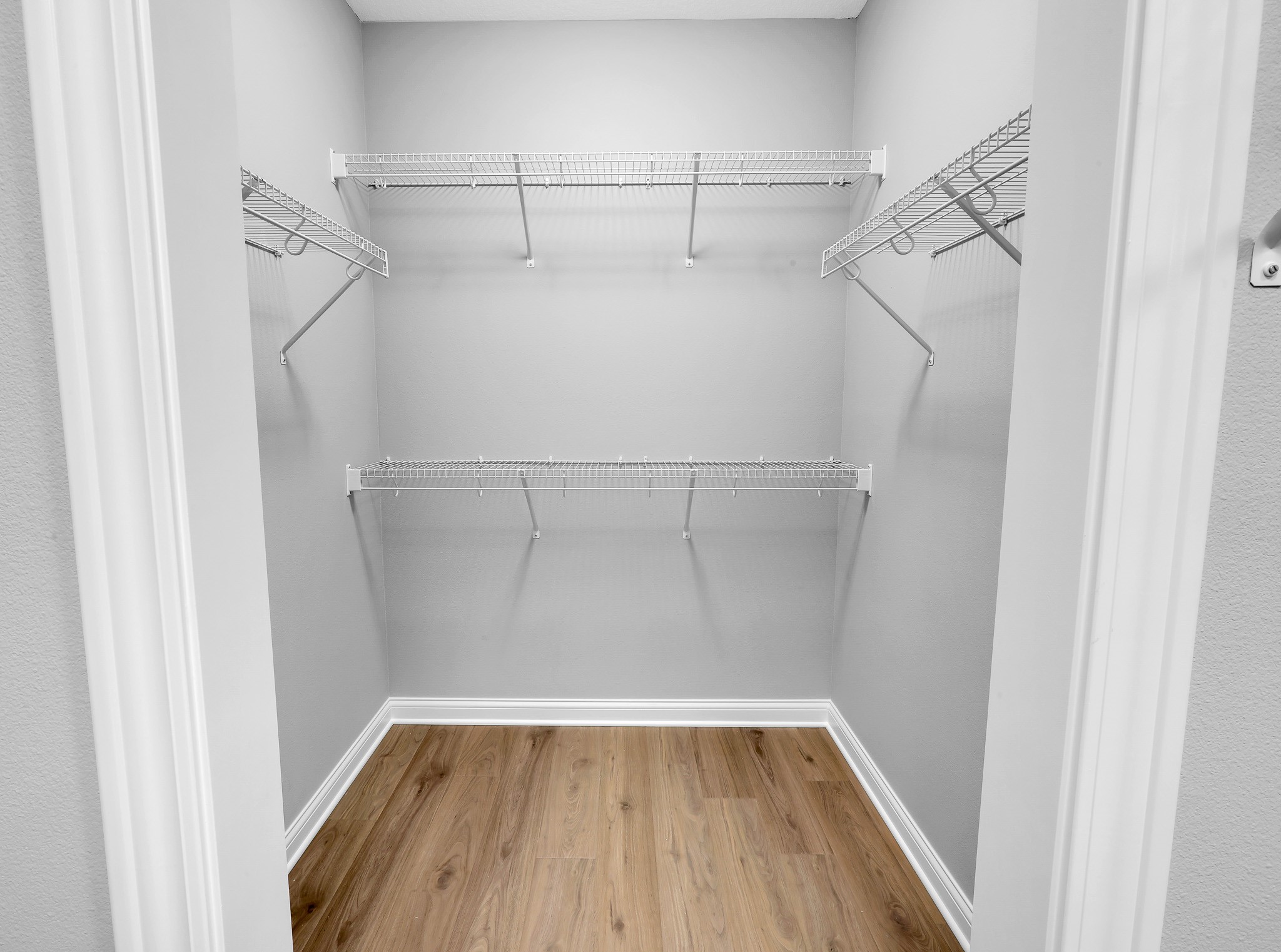 1800 Lakeview Drive Property Photo 13