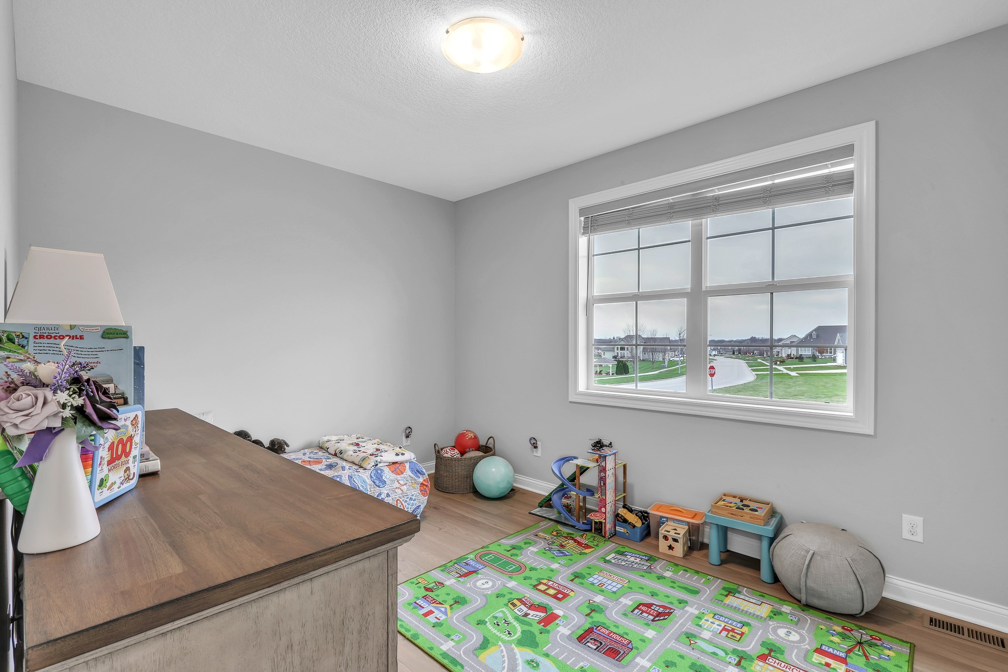 1800 Lakeview Drive Property Photo 15