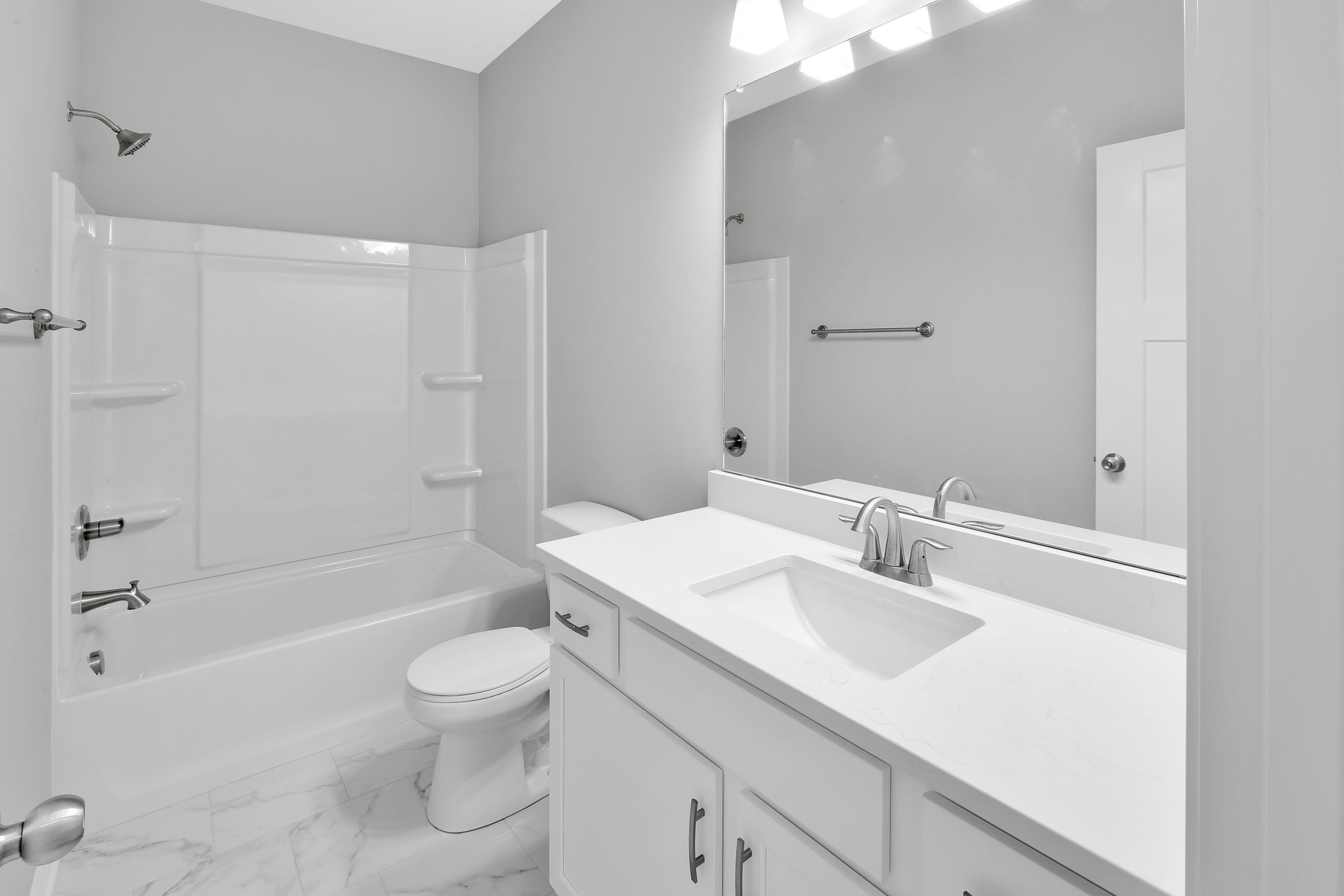 1800 Lakeview Drive Property Photo 17