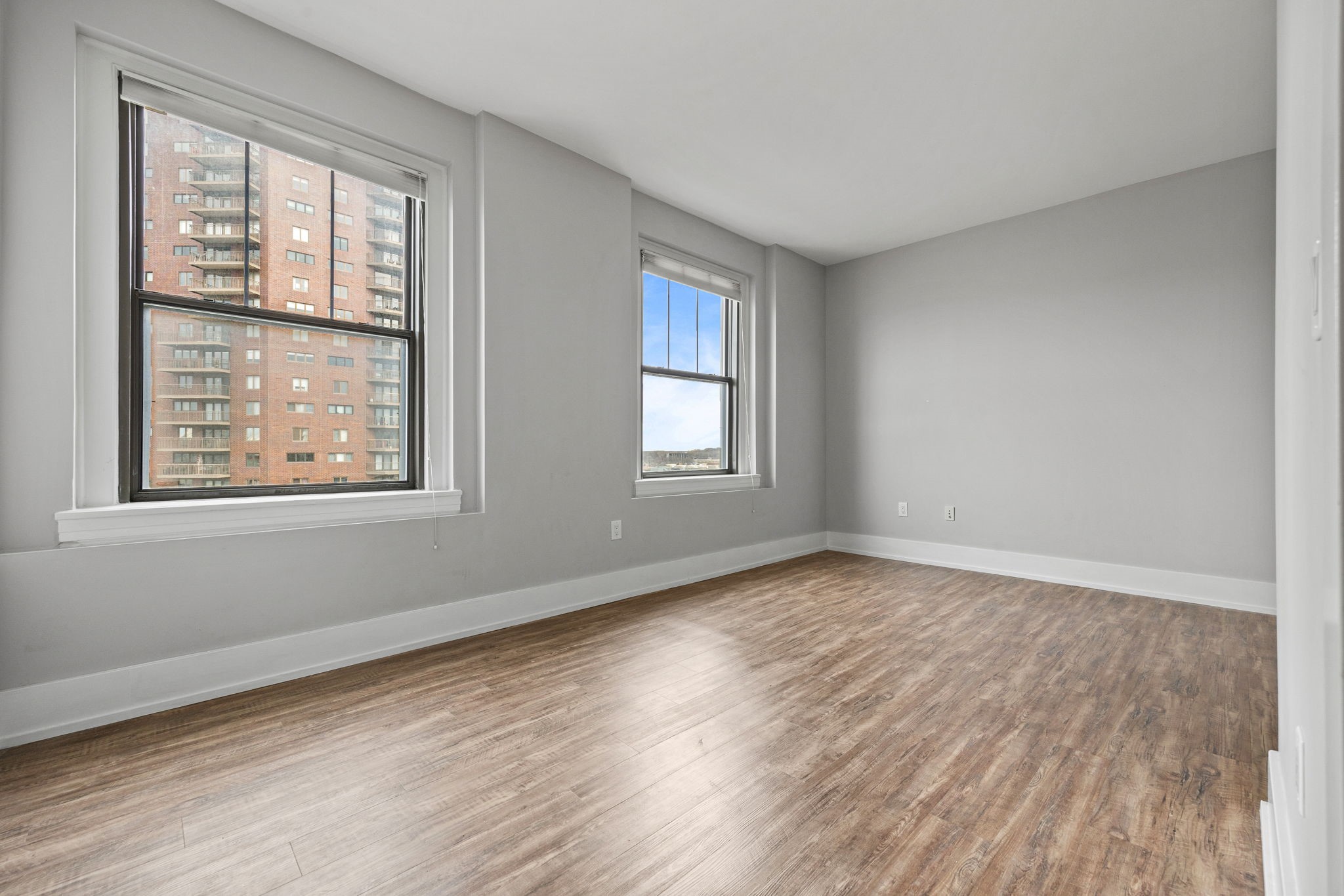 400 Walnut Street 903 Property Photo 14