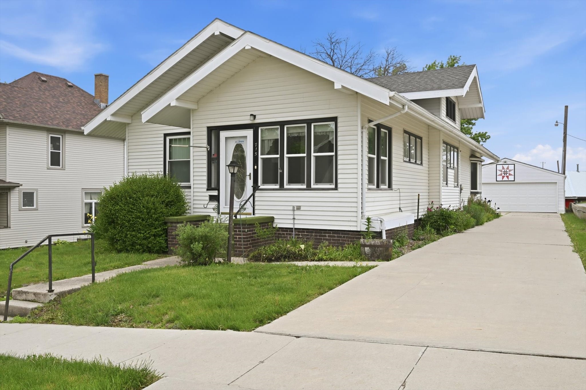 715 1st Street Property Photo 1