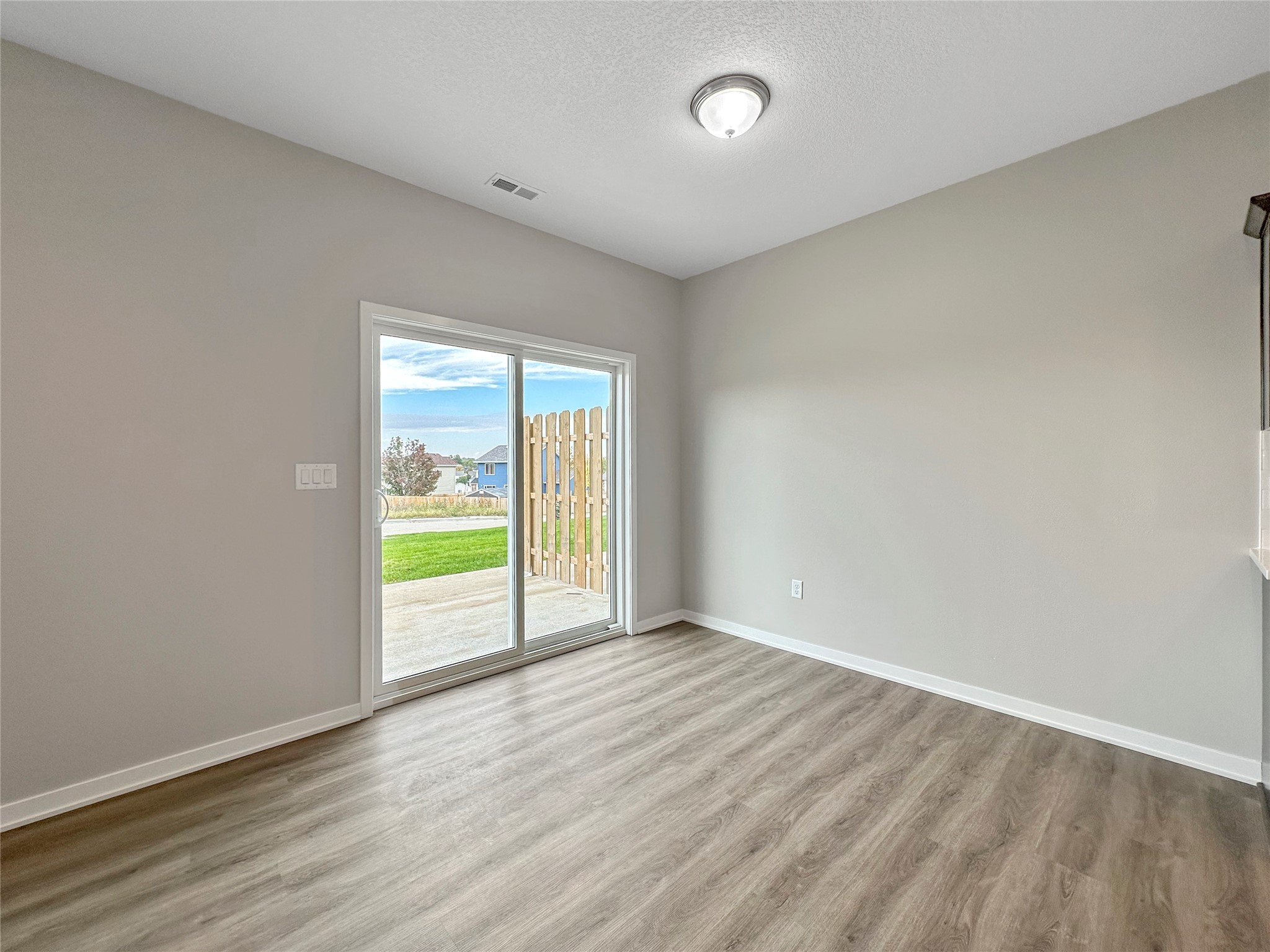 7000 Lake Ridge Avenue 3 Property Photo 15
