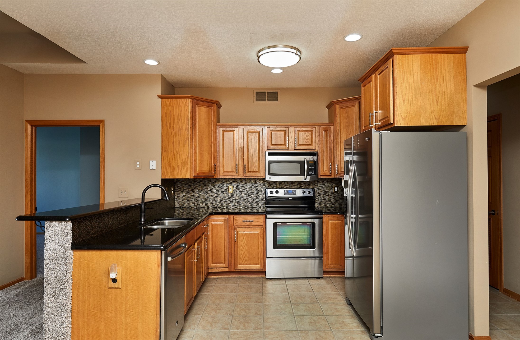 1121 Se Birch Lane Property Photo 4