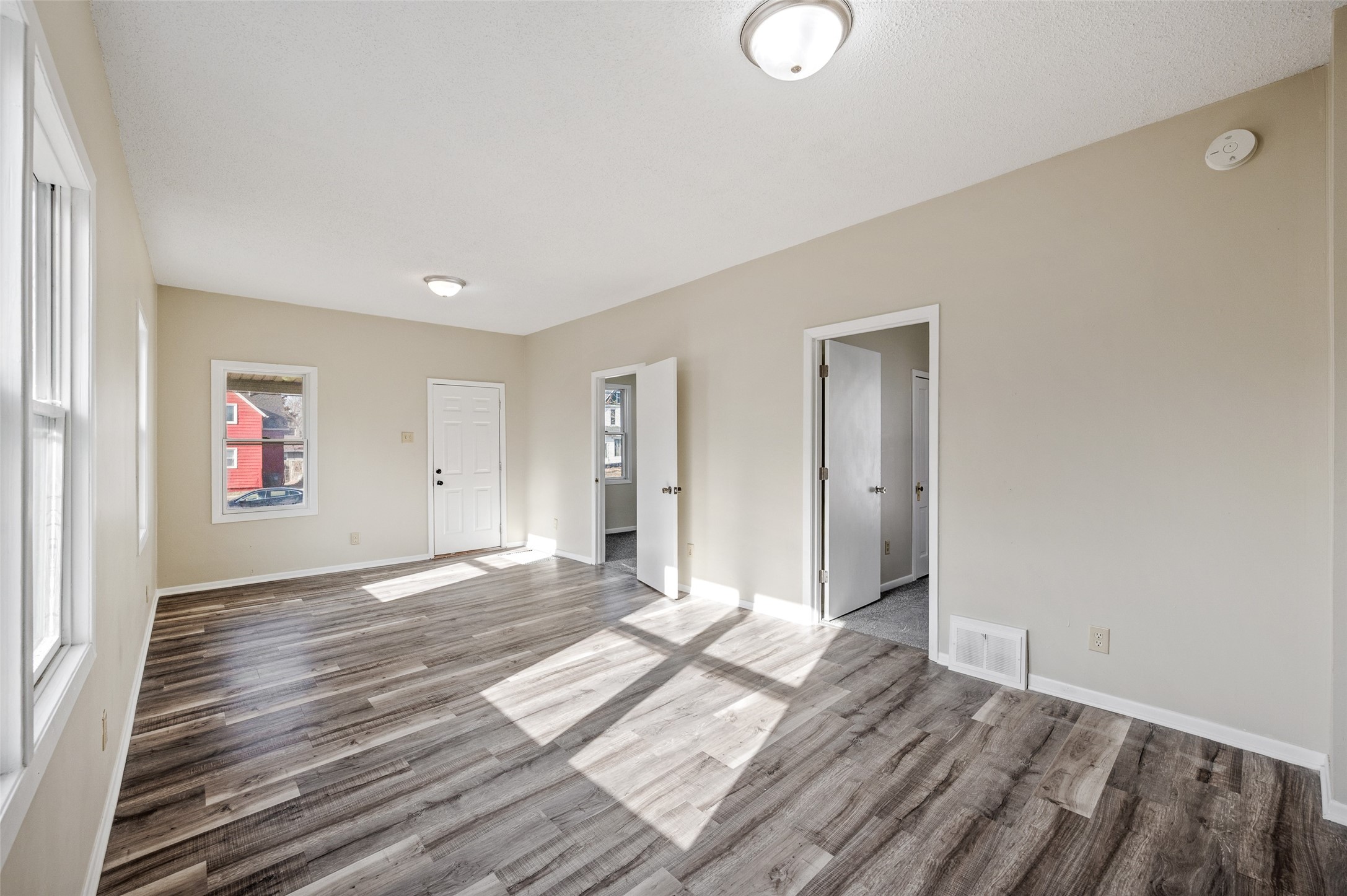 3311 2nd Avenue Property Photo 10