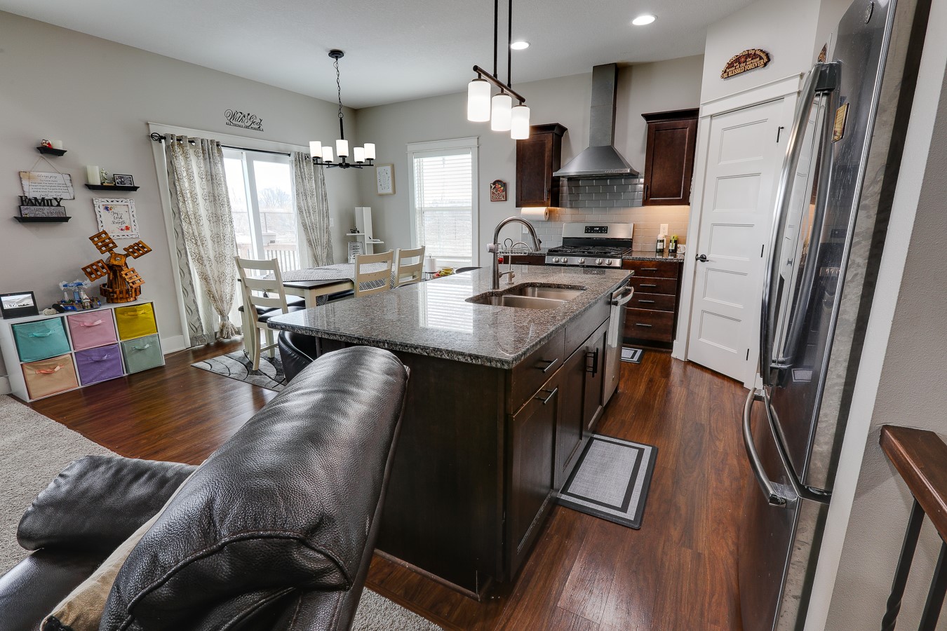 1818 Lakeview Drive Property Photo 6