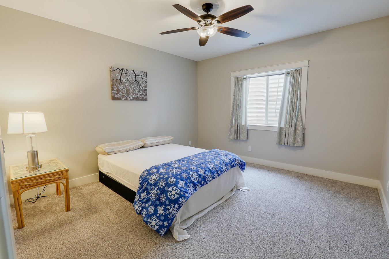 1818 Lakeview Drive Property Photo 20