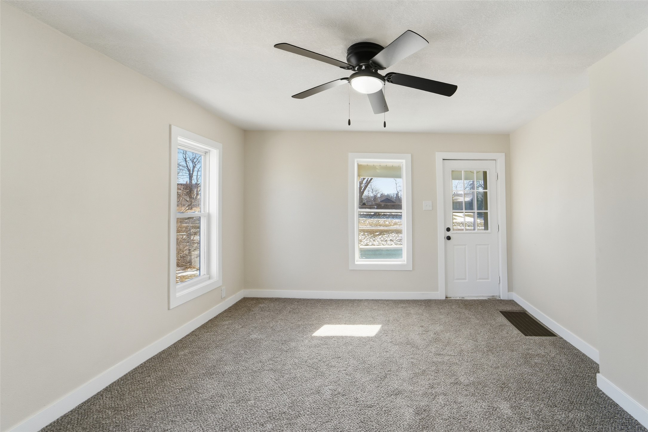 1116 1st Avenue W Property Photo 4