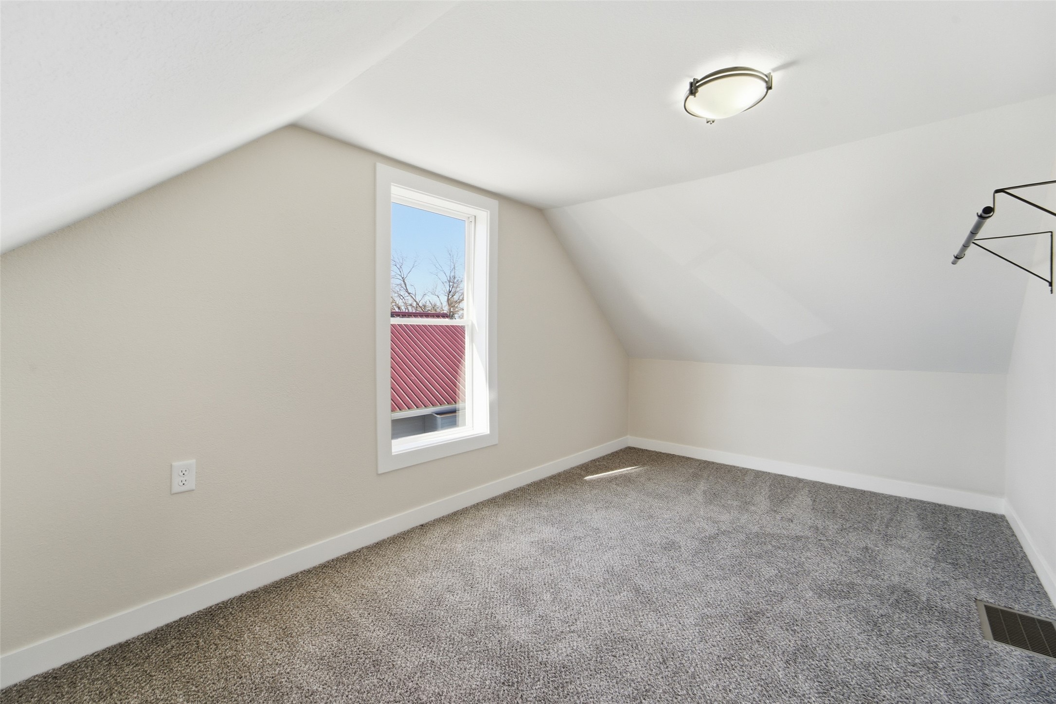 1116 1st Avenue W Property Photo 27
