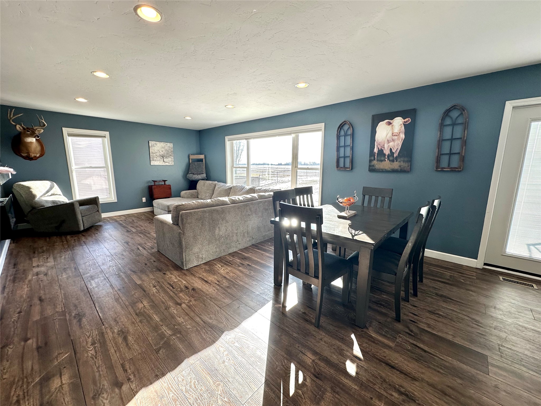 1609 S 12th Avenue E Property Photo 5