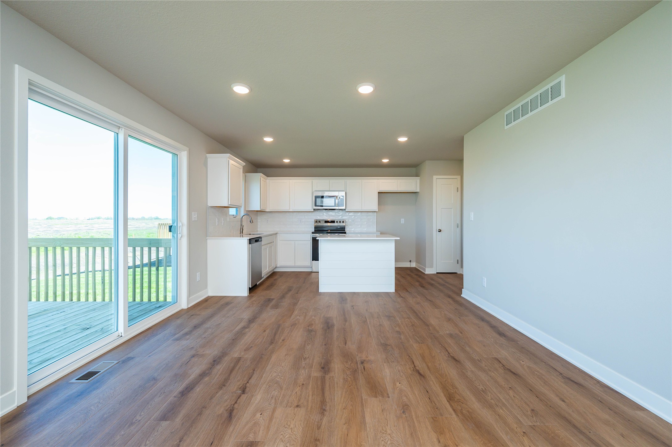 1465 Locust Street Property Photo 3