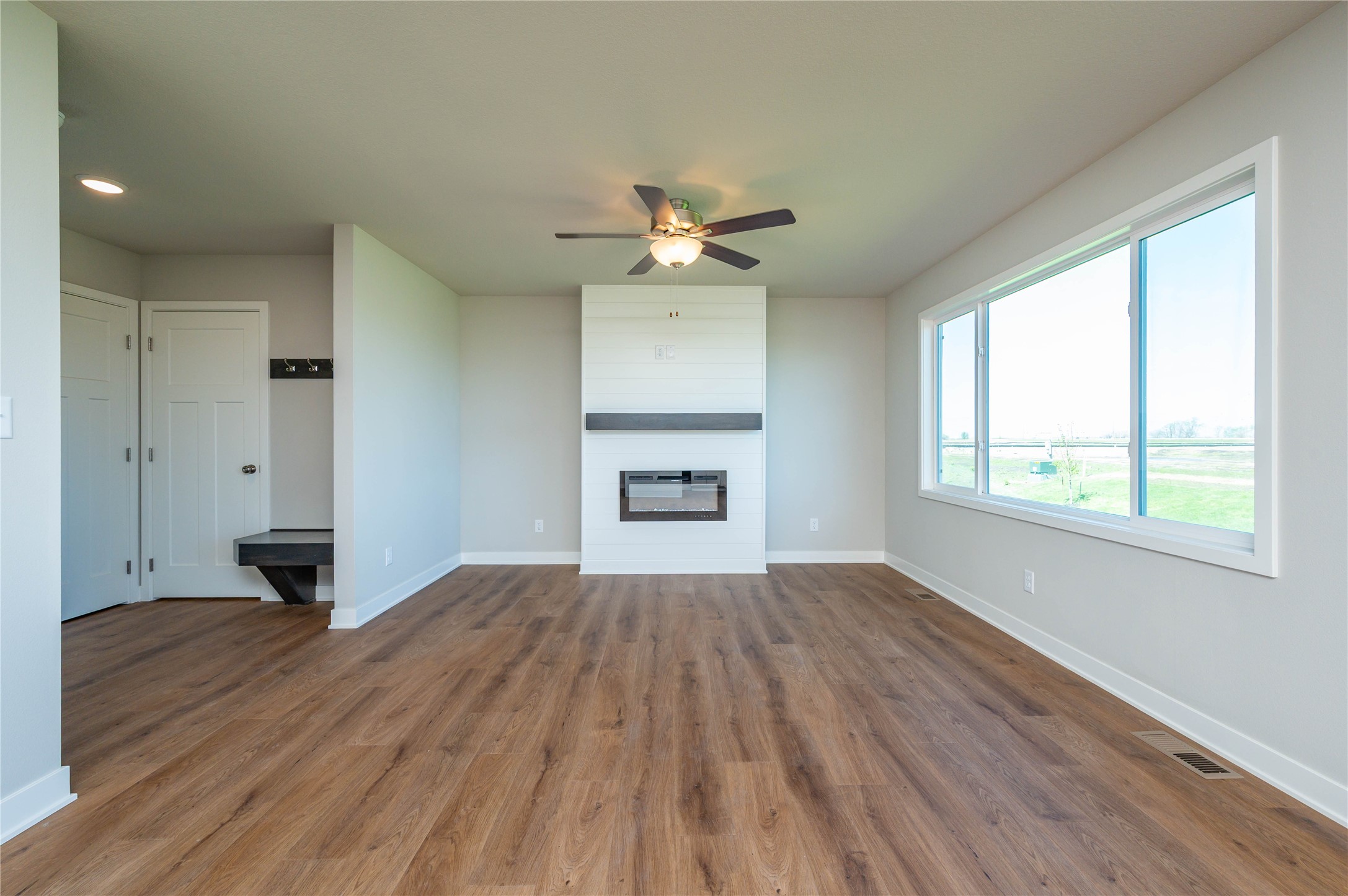 1465 Locust Street Property Photo 8