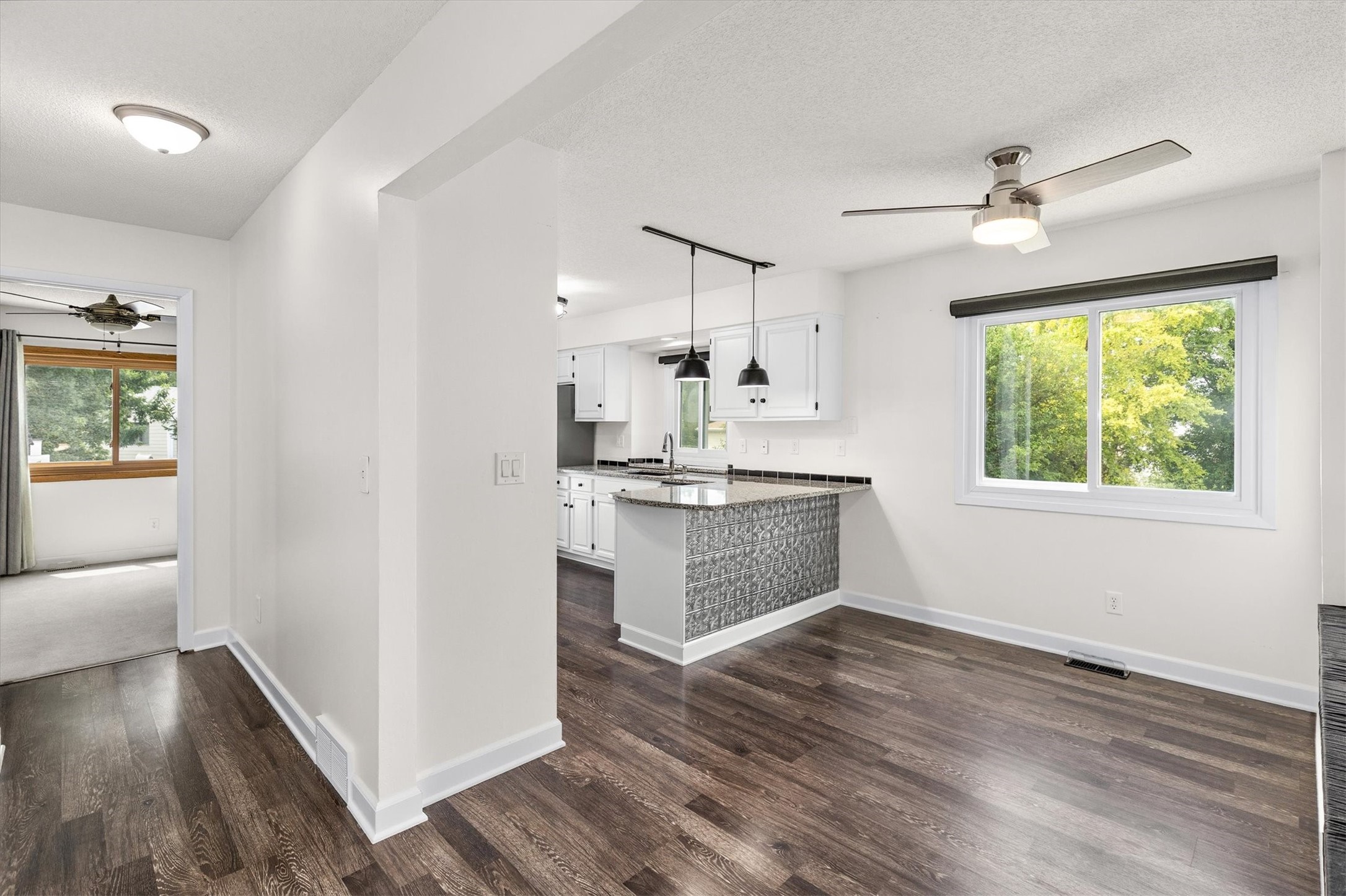 5304 Brookview Drive Property Photo 14