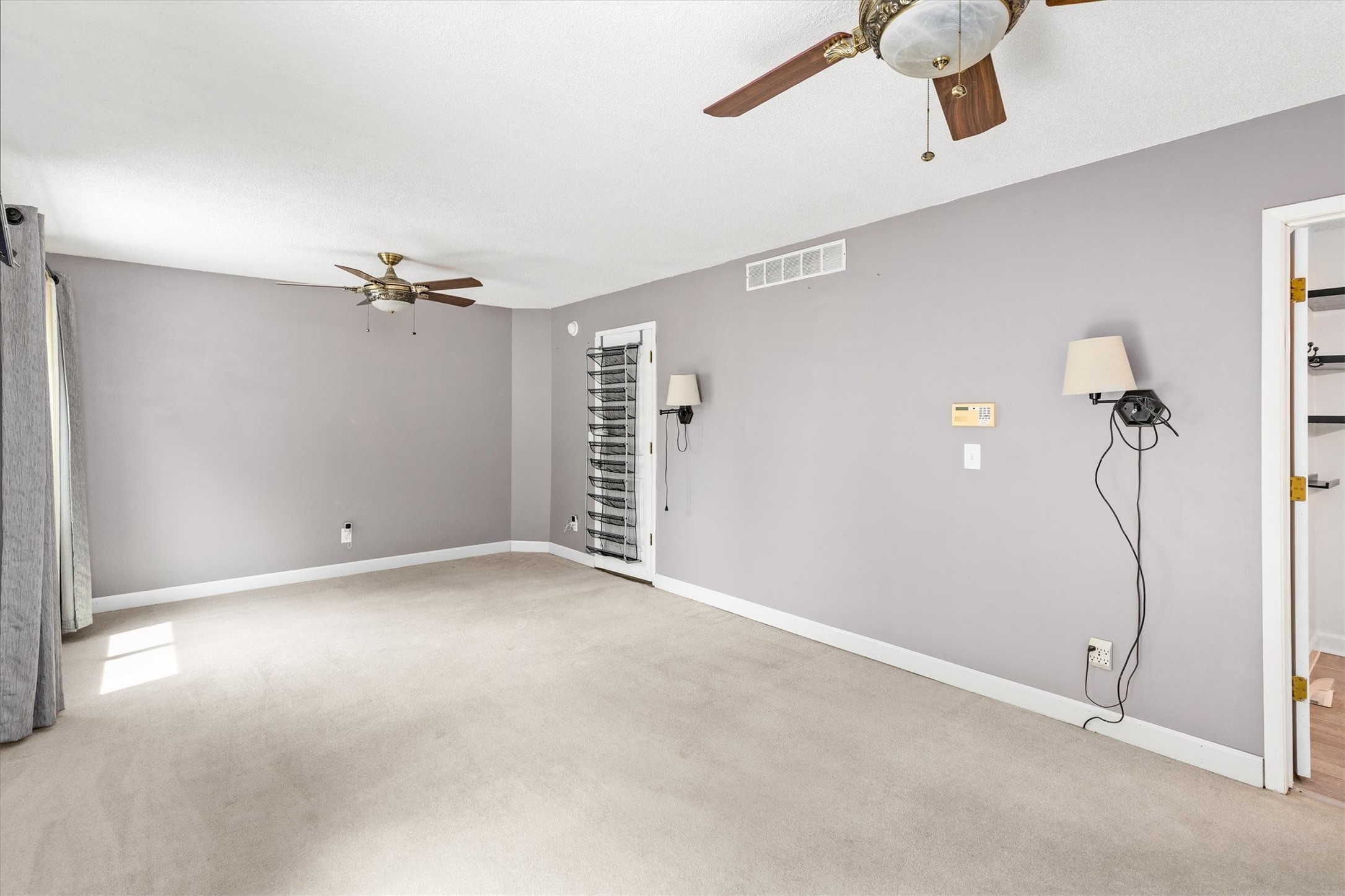 5304 Brookview Drive Property Photo 15
