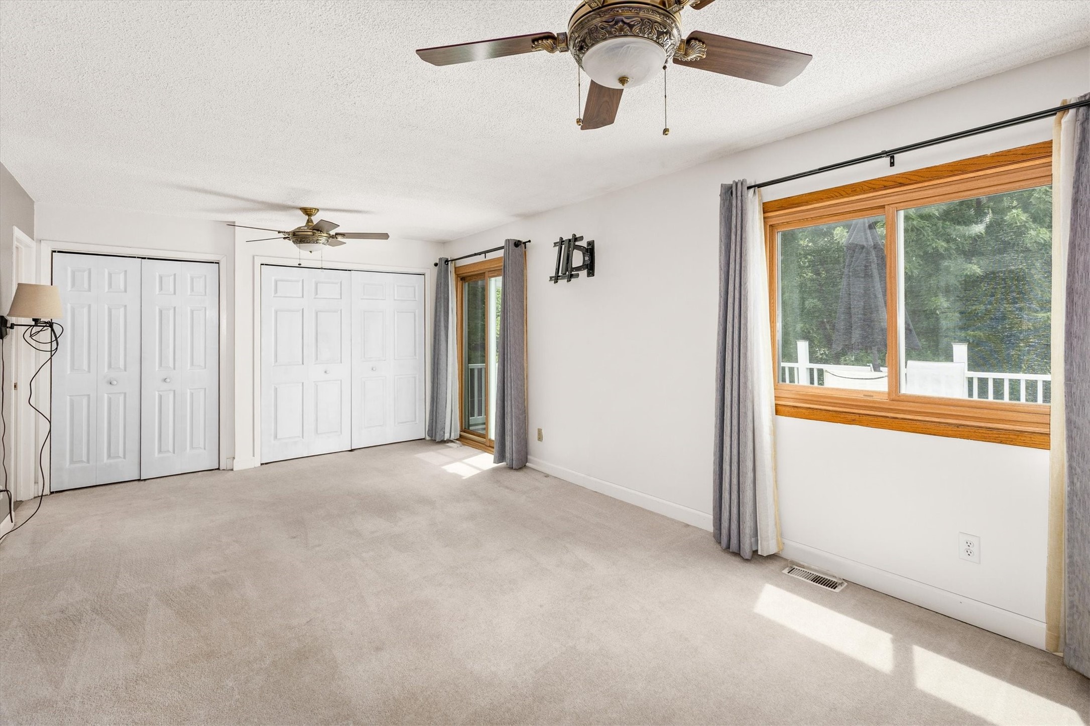 5304 Brookview Drive Property Photo 16