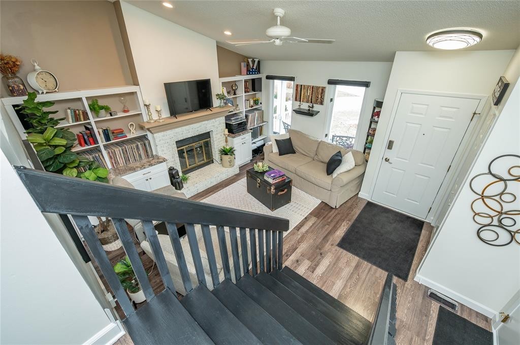 5304 Brookview Drive Property Photo 22