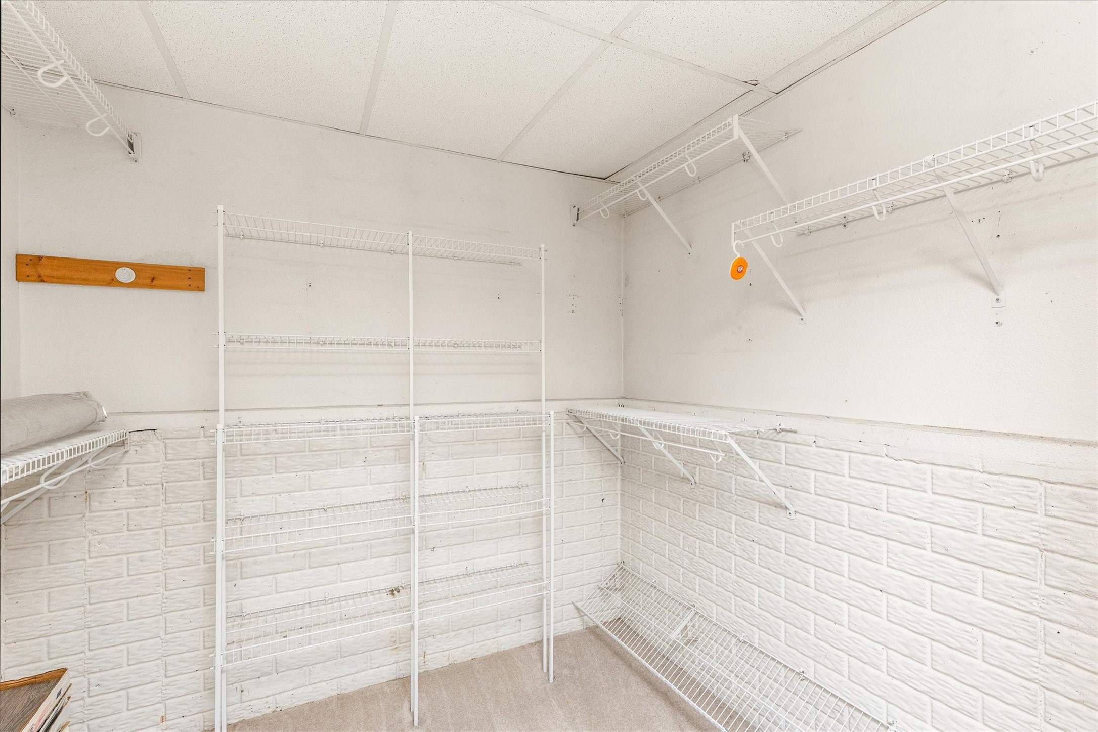 5304 Brookview Drive Property Photo 32