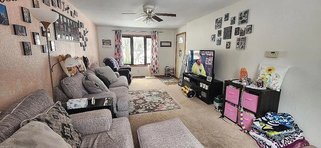 913 S 8th Avenue W Property Photo 3