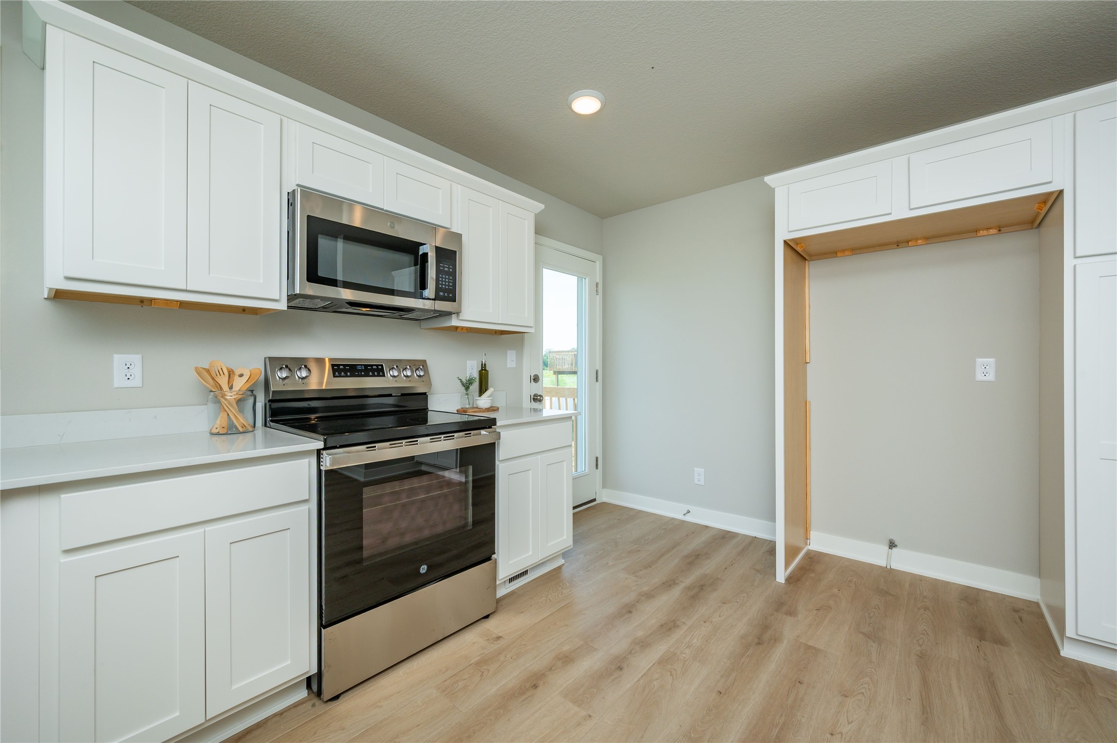 25127 Bluebird Circle Property Photo 7