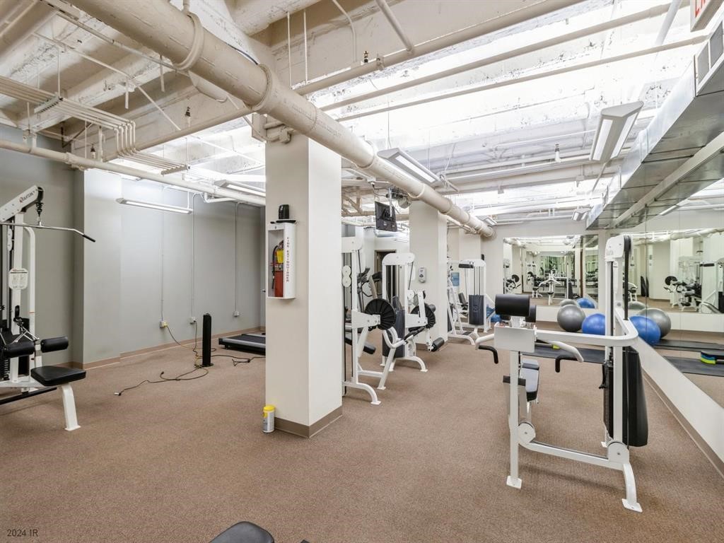 400 Walnut Street 203 Property Photo 17