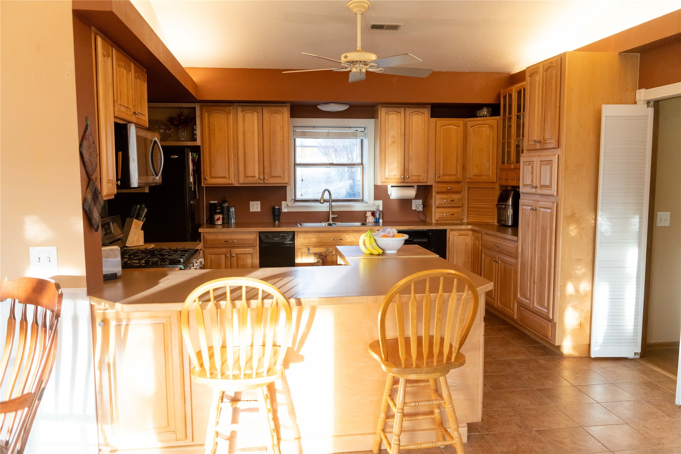 123 Timber Ridge Drive Property Photo 8