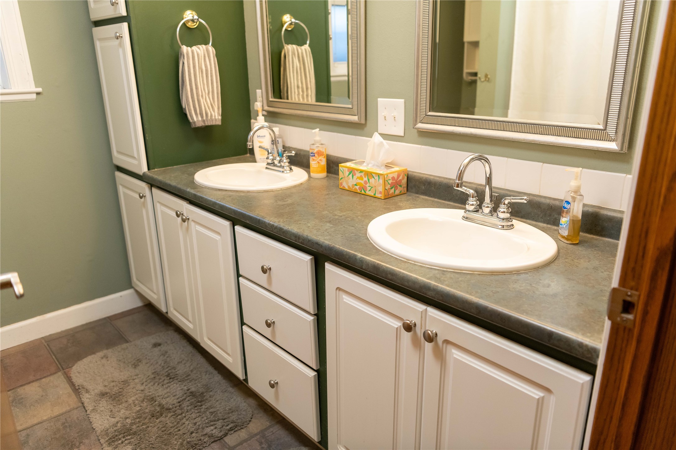 123 Timber Ridge Drive Property Photo 16