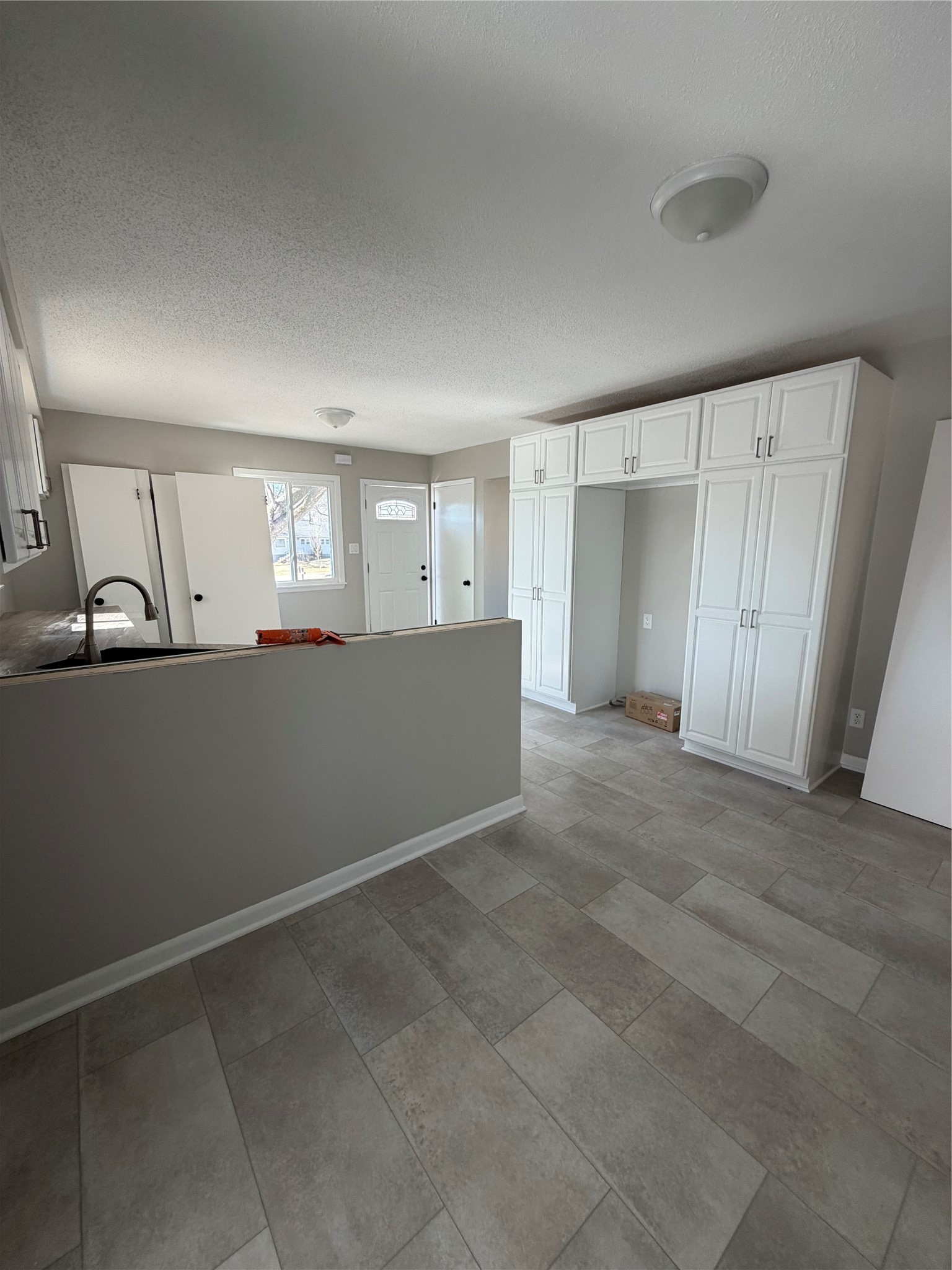 4801 Walnut Drive Property Photo 3