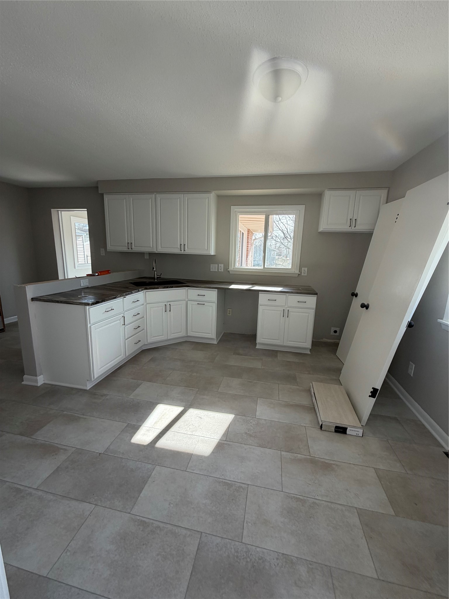 4801 Walnut Drive Property Photo 4