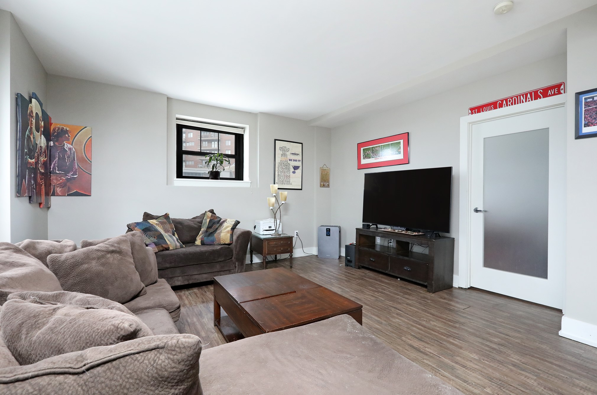 400 Walnut Street 304 Property Photo 14