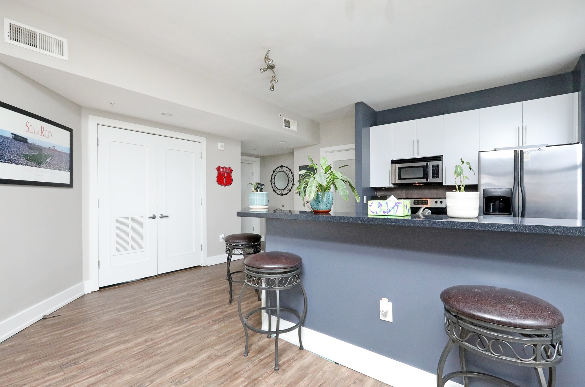 400 Walnut Street 304 Property Photo 19